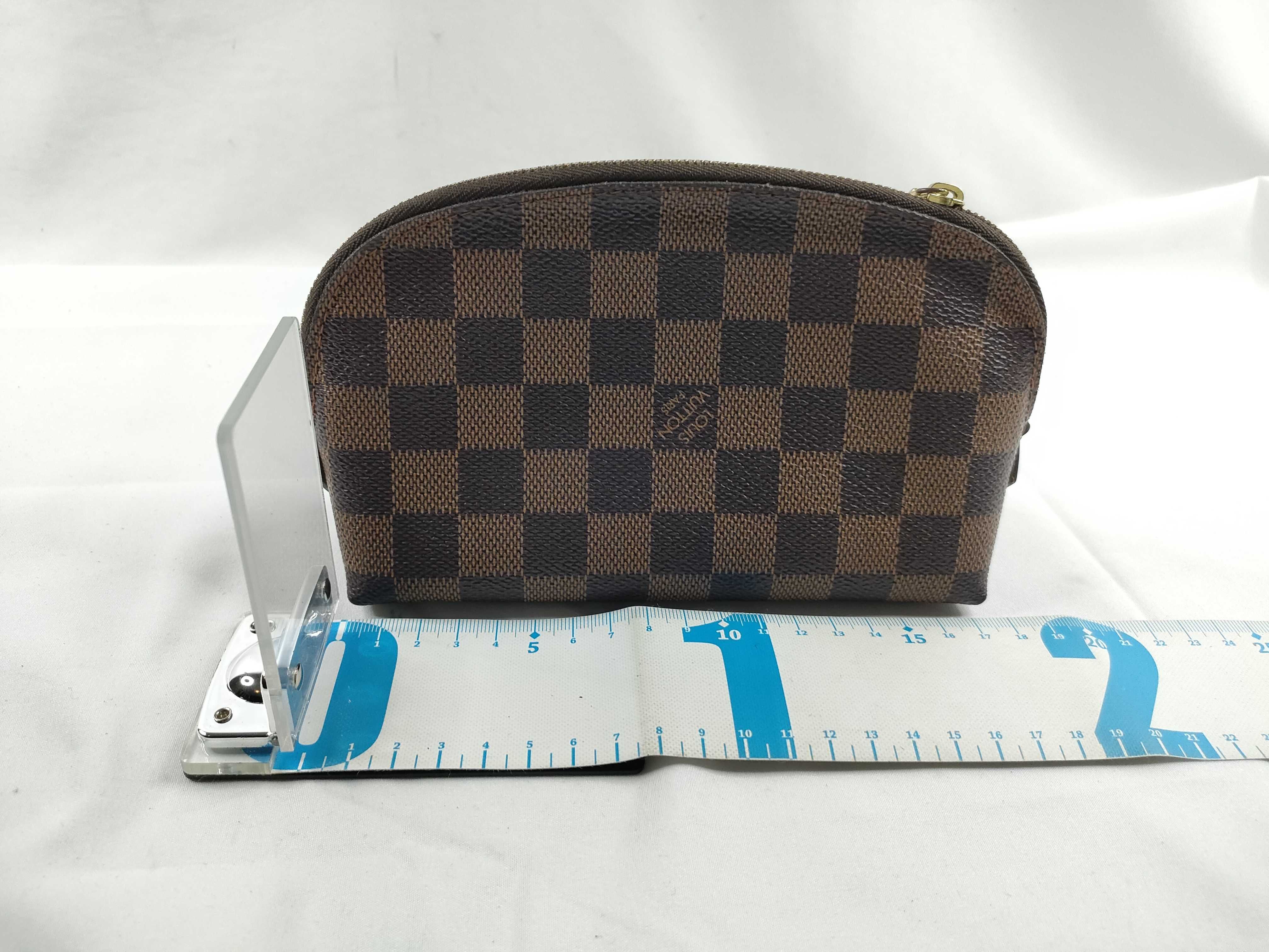 Damier Vuitton N47516 Pochette Cosmetic Pouch — view 2