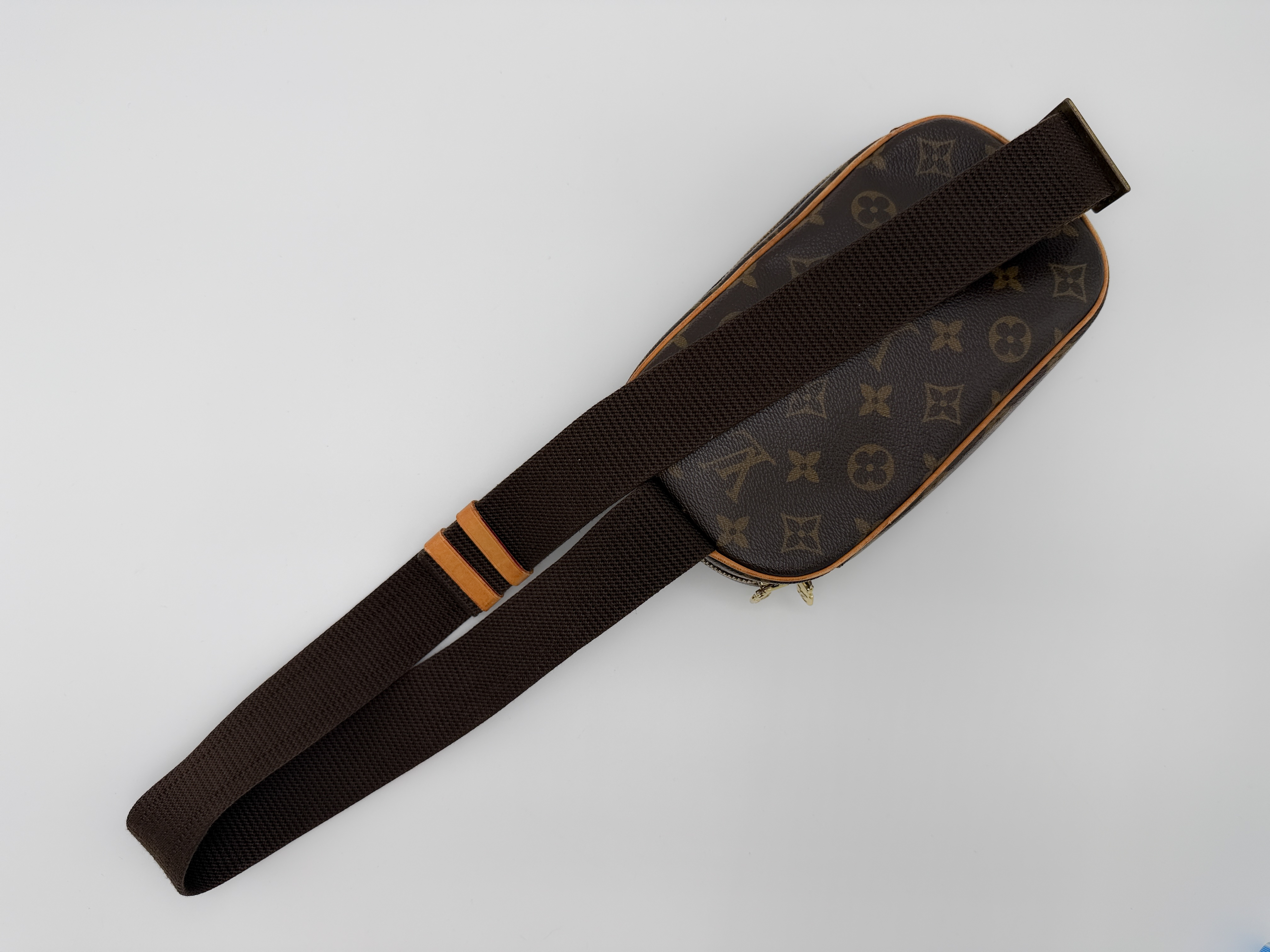 Monogram M51870 Pochette Gange CA0045 Shoulder Bag — view 3