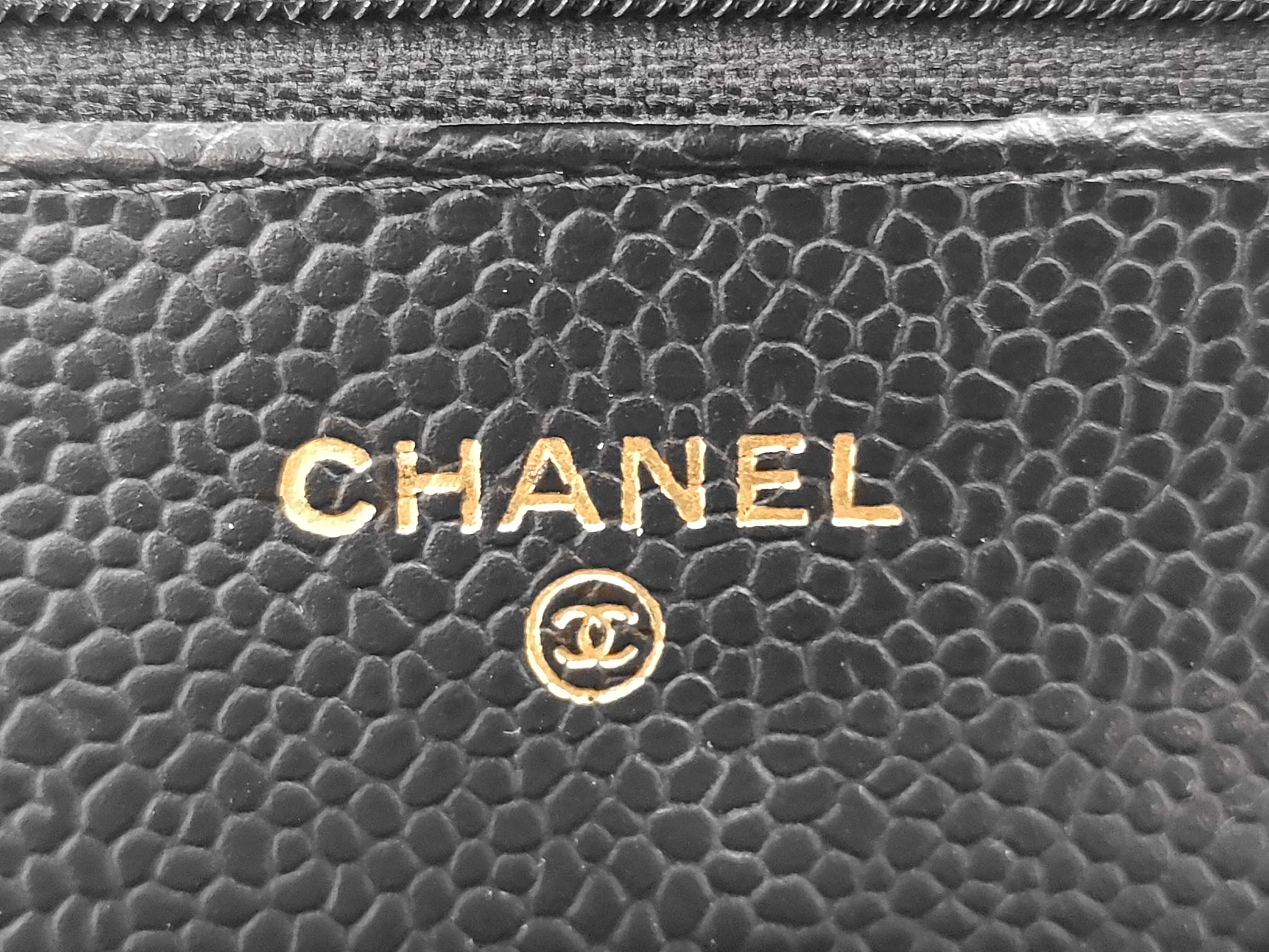 Matelassé Chain Wallet, Caviar Leather, Series 26 (26332673), Black Shoulder Bag — view 13