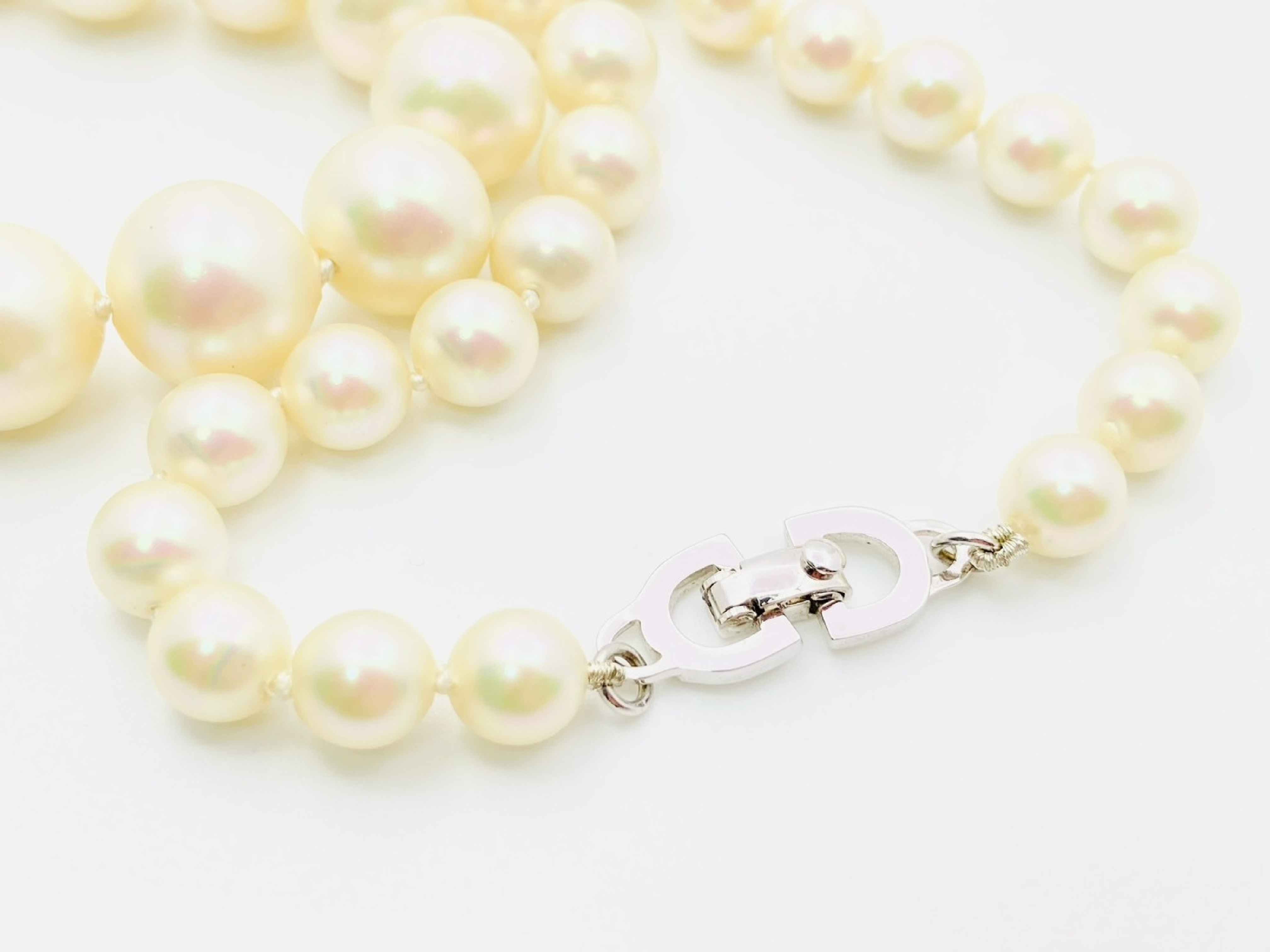 Faux Pearl Gradient Necklace — view 4
