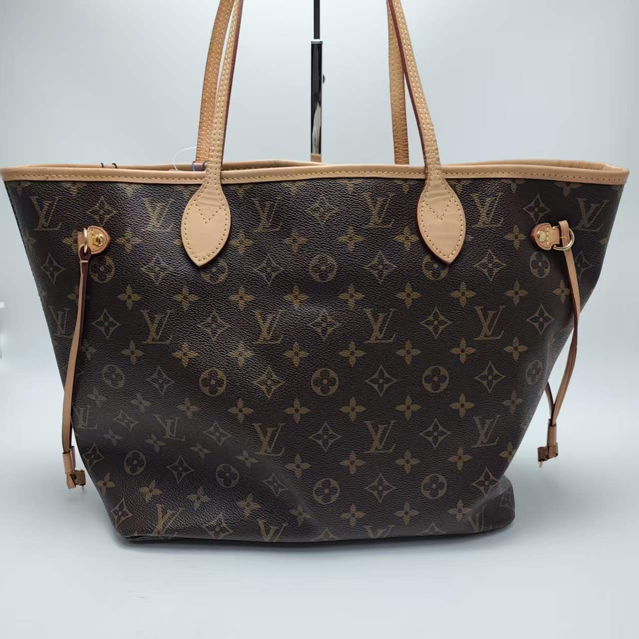 【*Shipped from: China*】LOUIS VUITTON PU Handbag — view 2