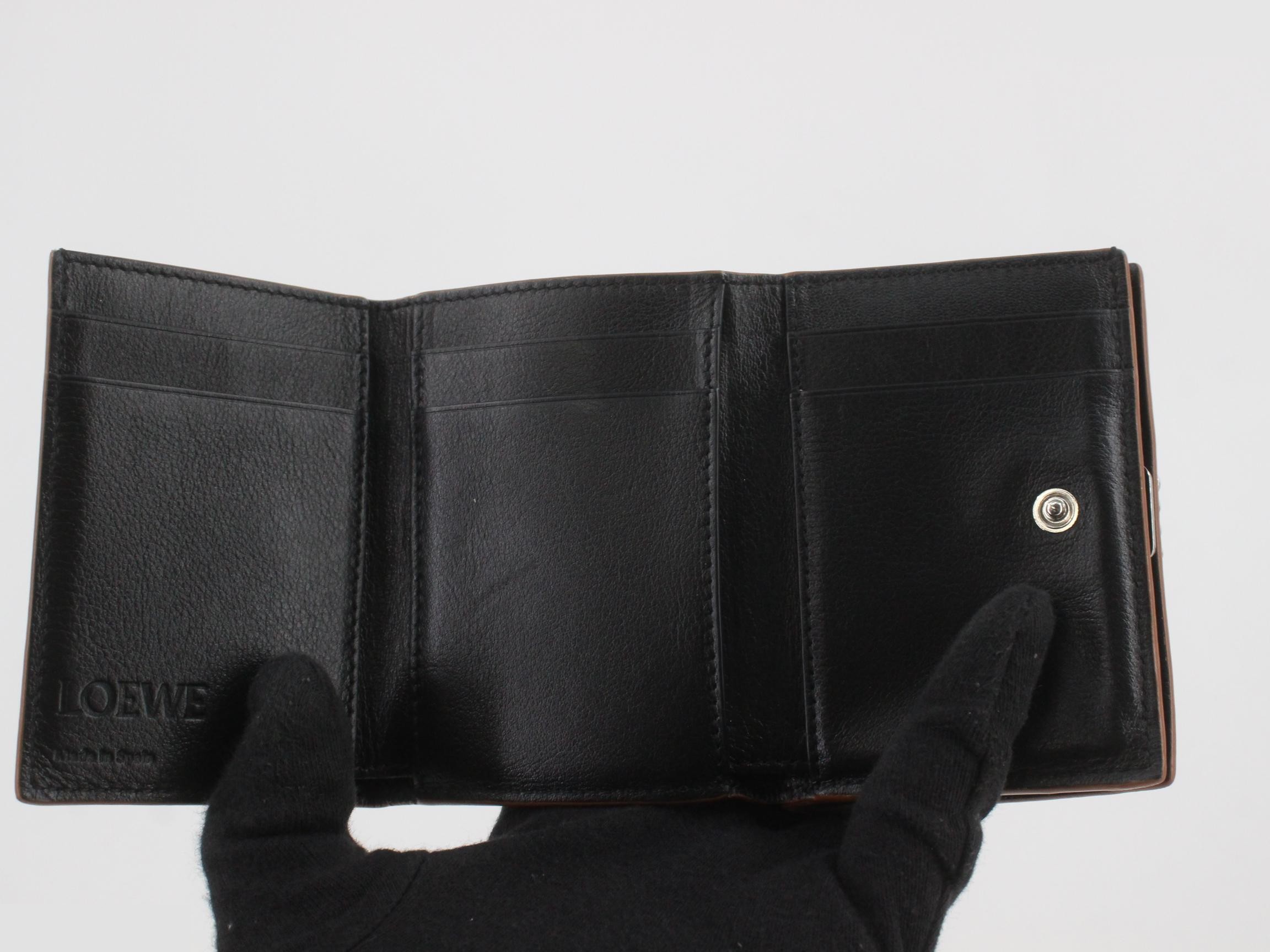 Anagram Tri-fold Wallet, Leather, Black — view 4