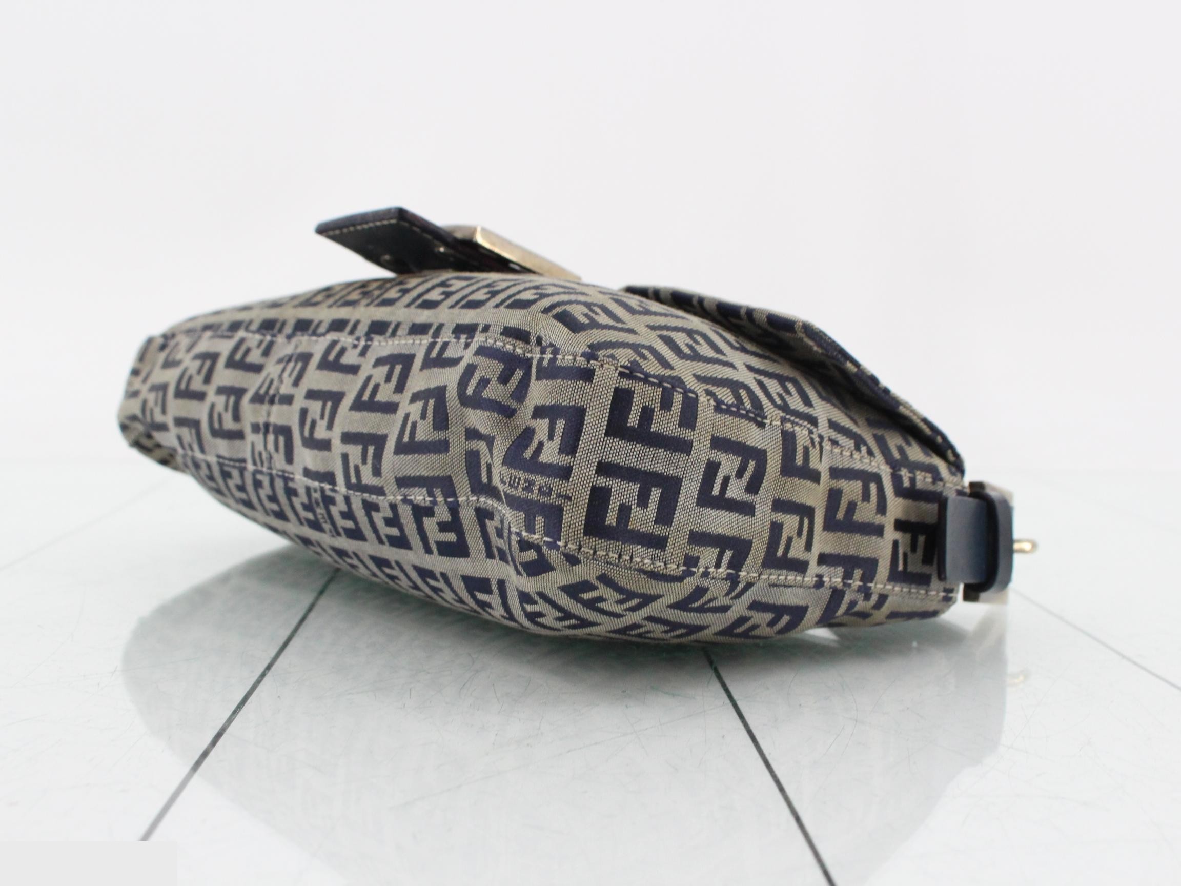 Mamma Baguette Shoulder Bag — view 6