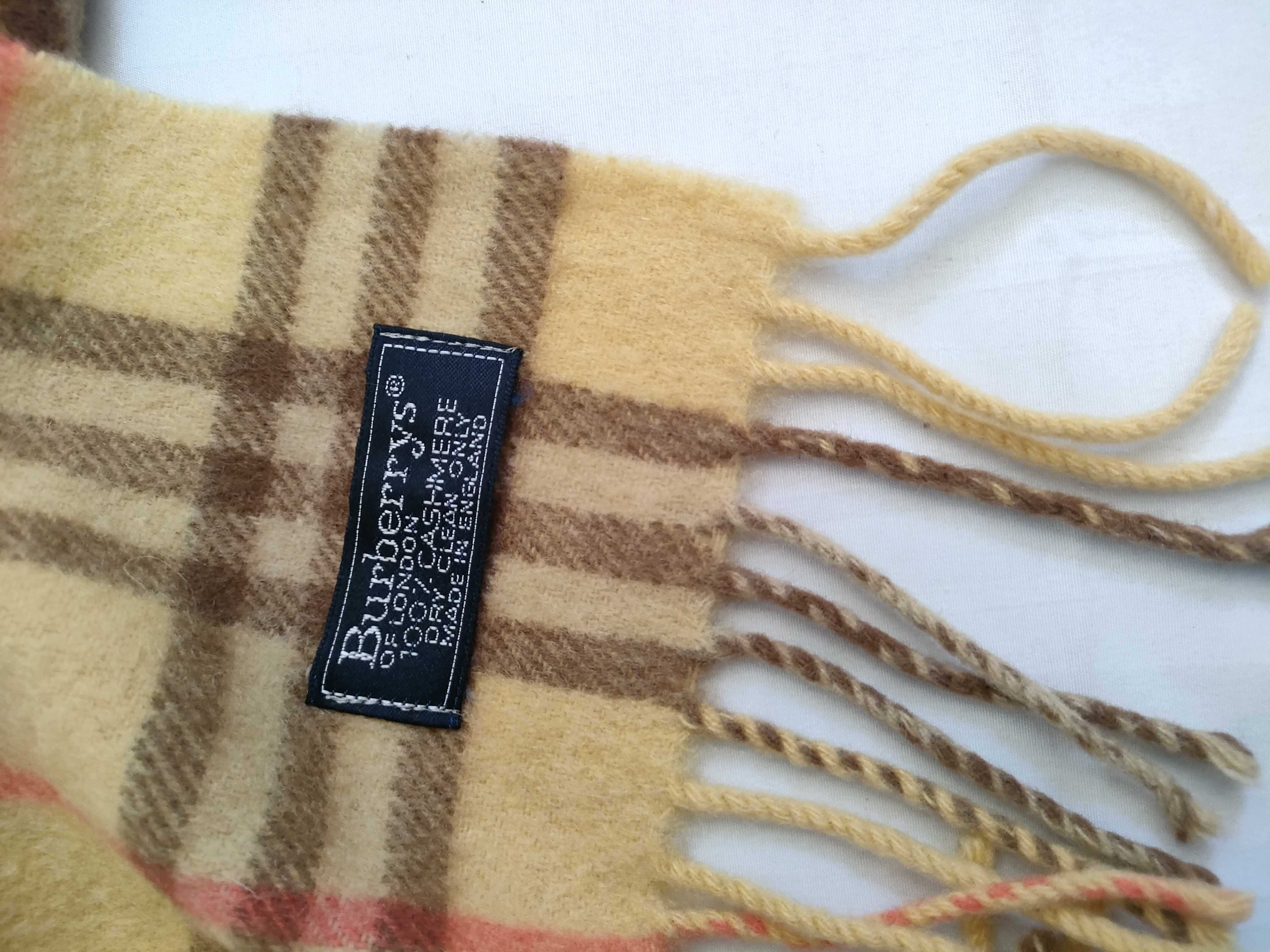 100% Cashmere Scarf, Nova Check Pattern, and other accessories. — view 7