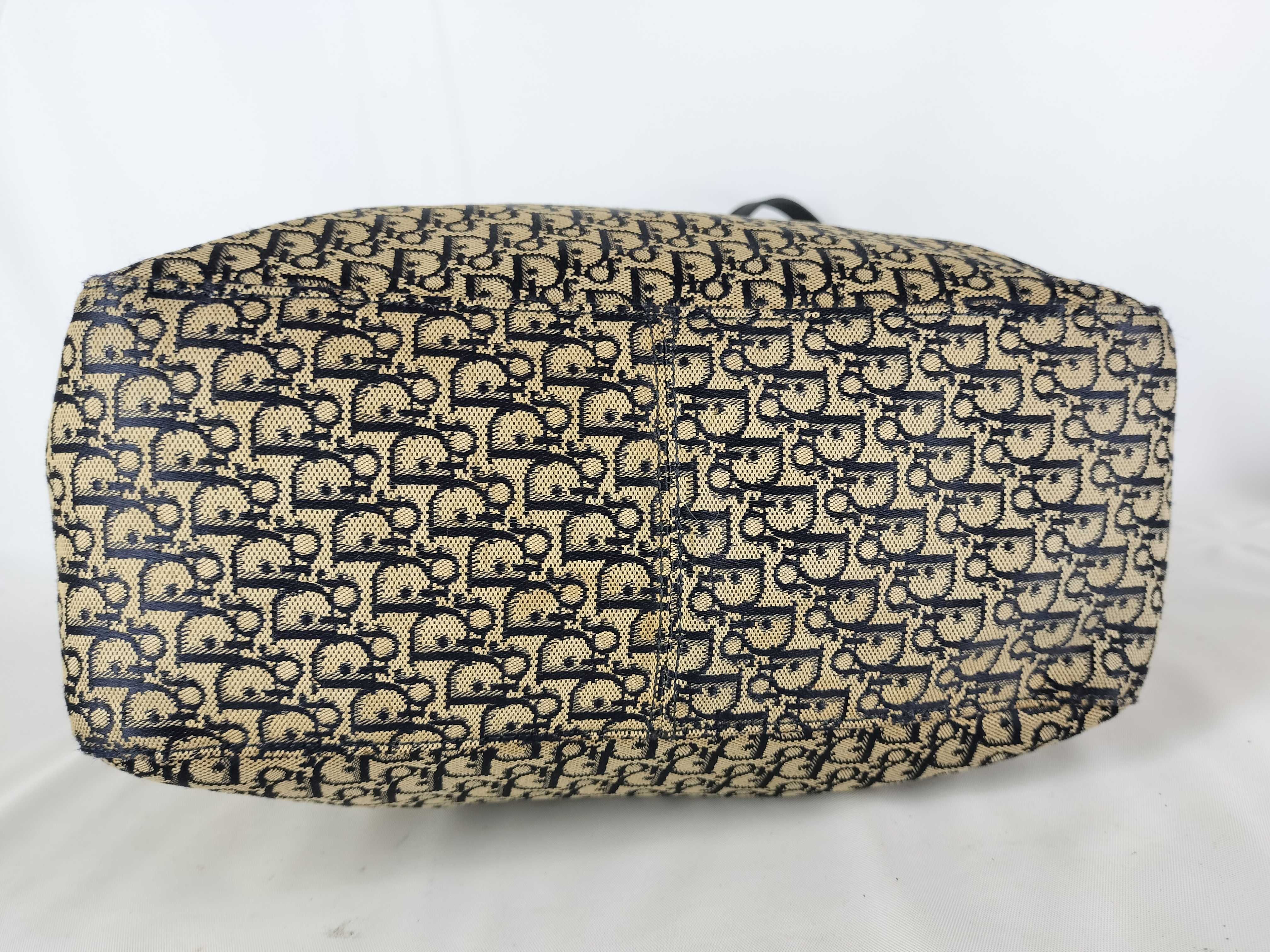 Trotter Canvas x Leather Tote Bag — view 7