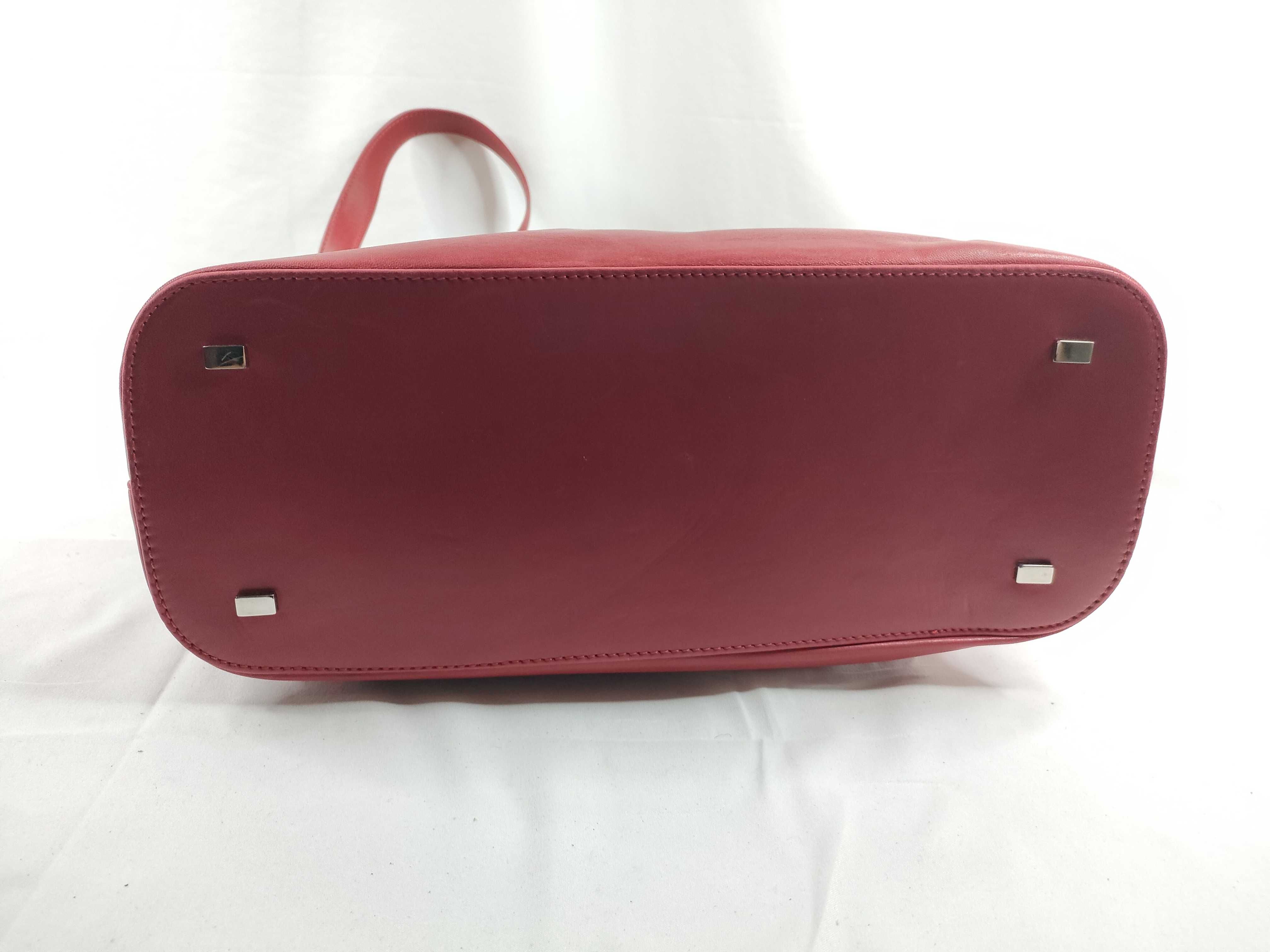 Red Handbag — view 4