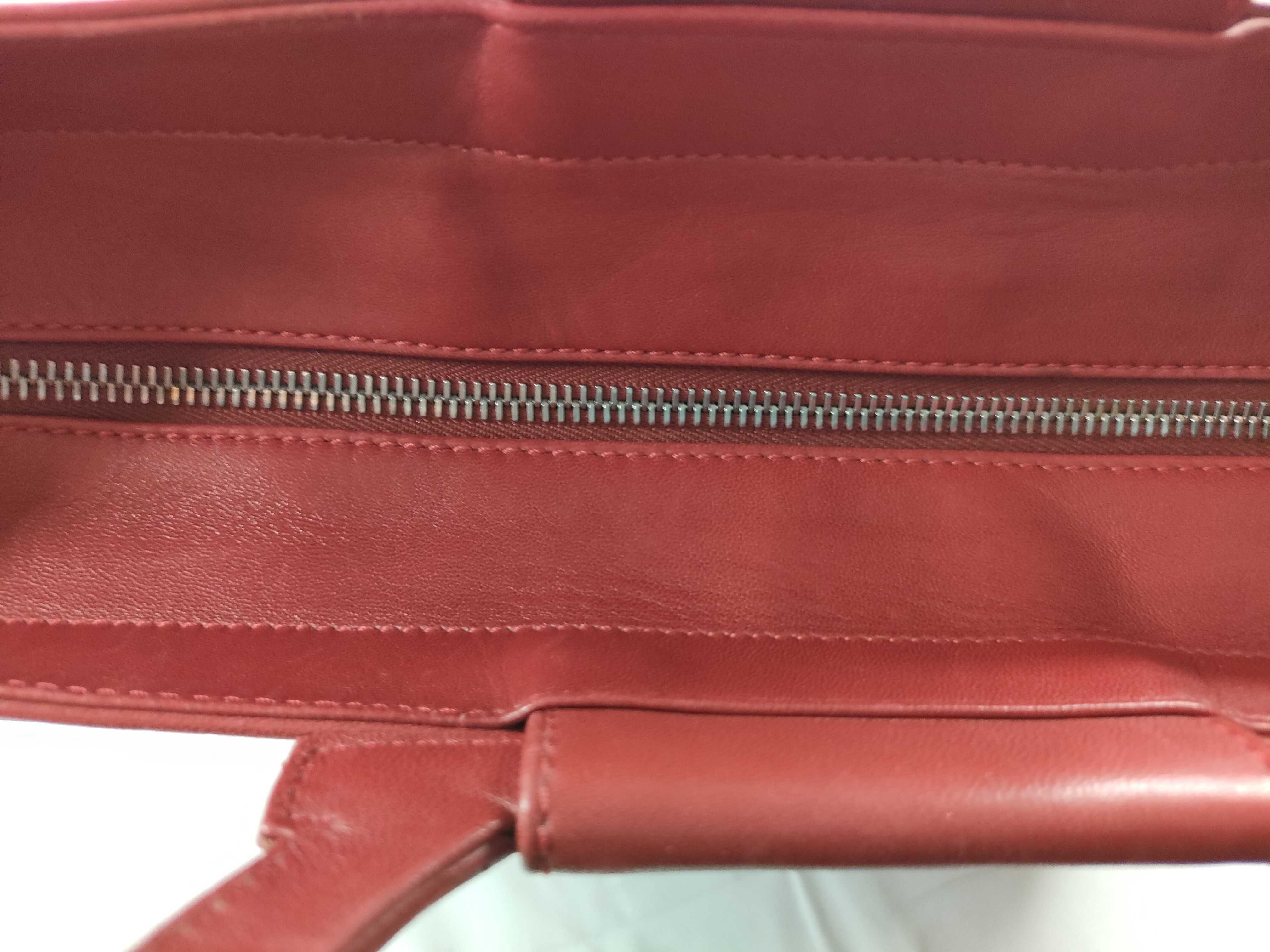 Red Handbag — view 8