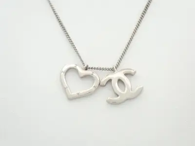 necklace, model 04P, heart design, Coco Mark, silver, chain approximately 42cm.