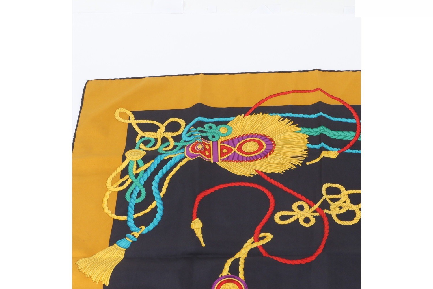 scarf — view 3