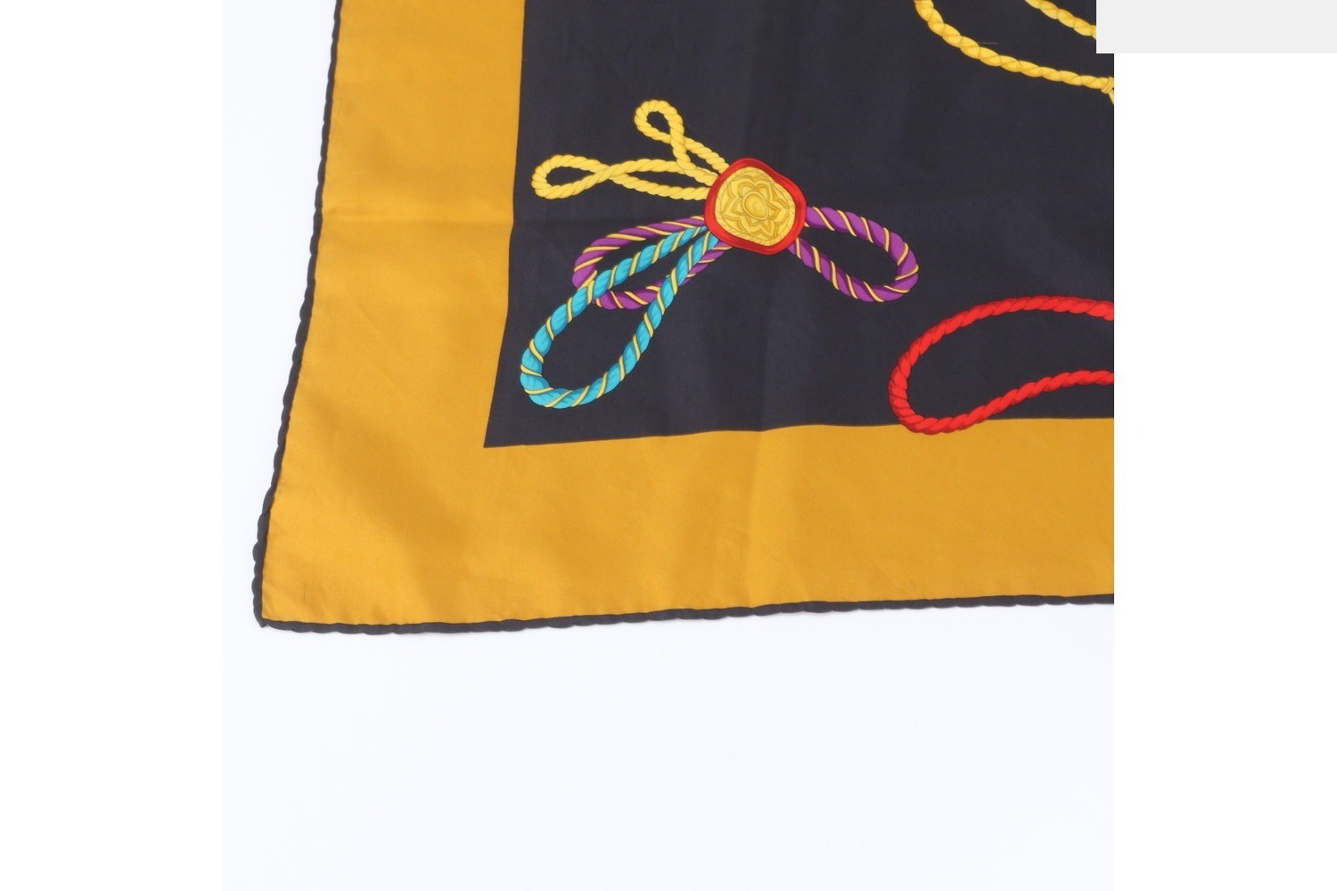 scarf — view 4