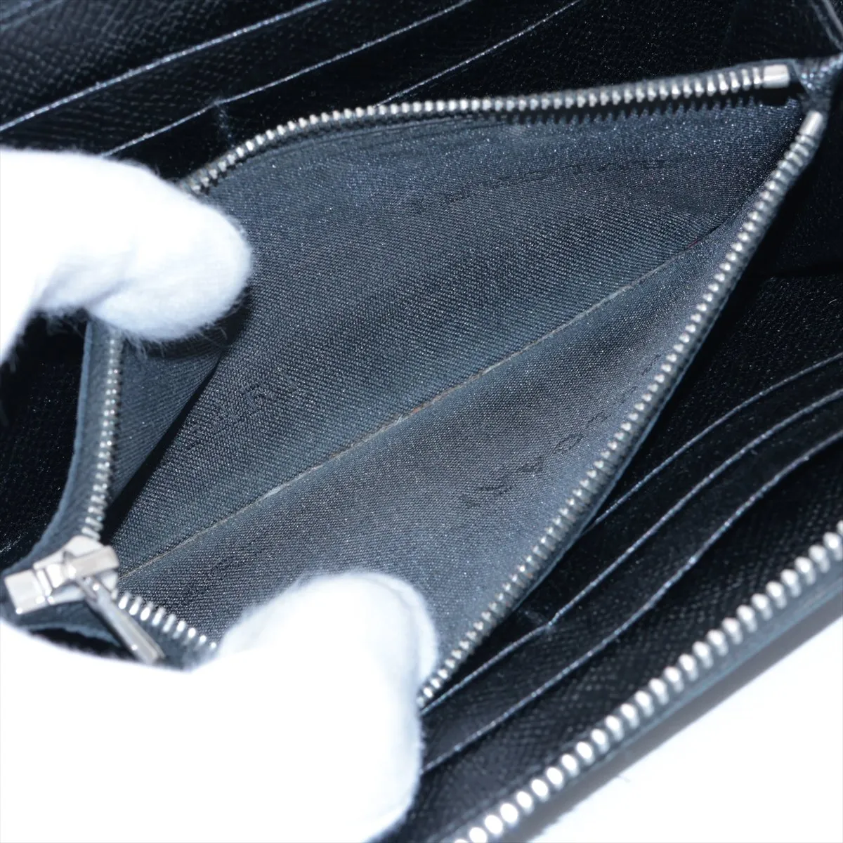 Leather Round Zip Wallet Black — view 8