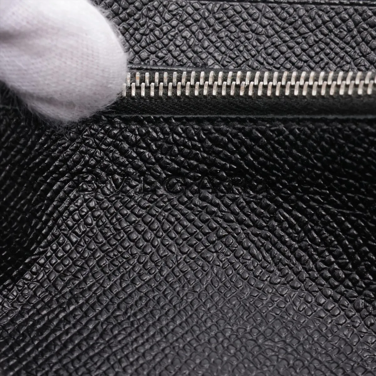 Leather Round Zip Wallet Black — view 9