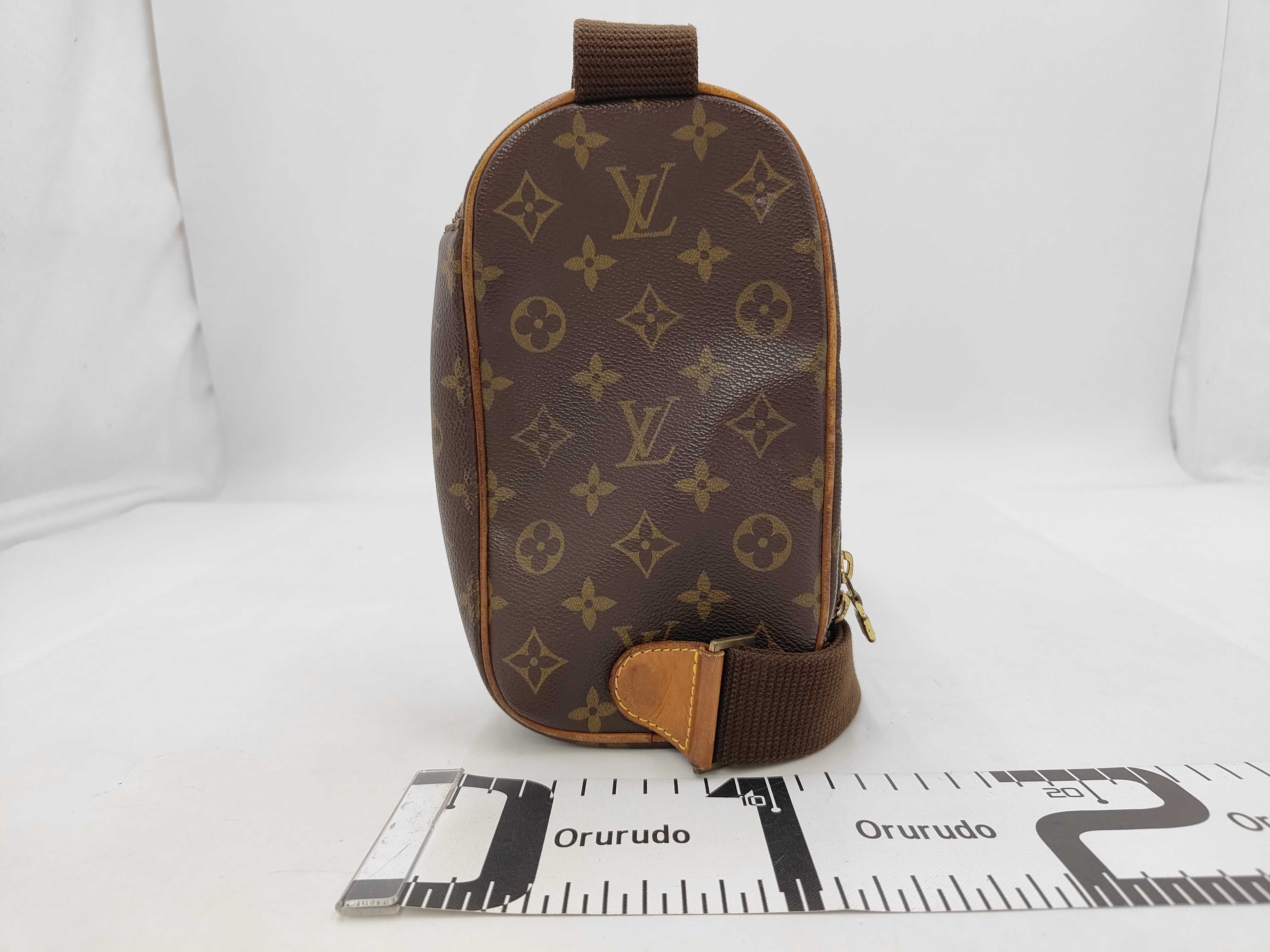 Monogram Pochette Gange M51870 Shoulder Bag — view 2