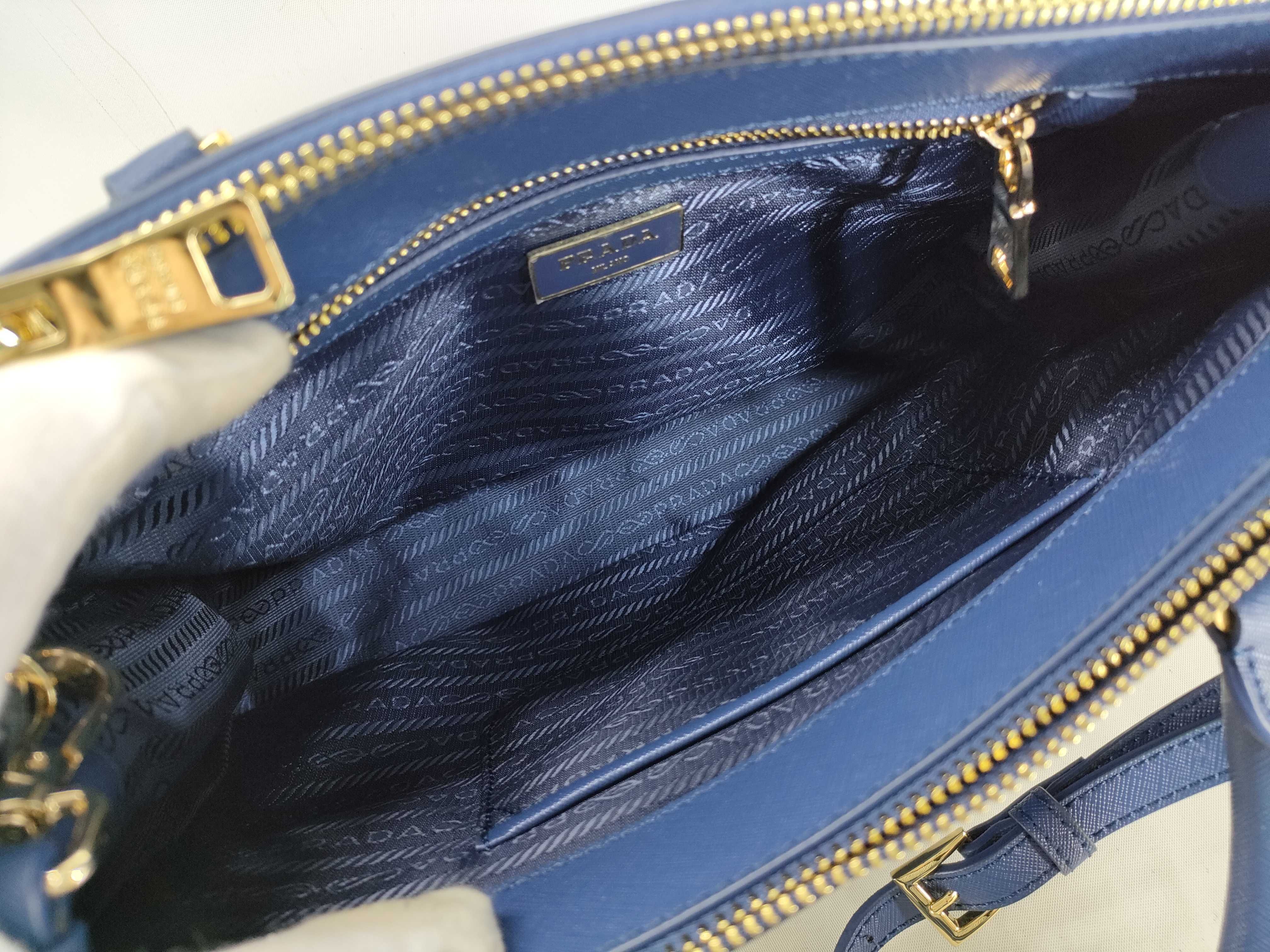 bag / Prada handbag — view 11