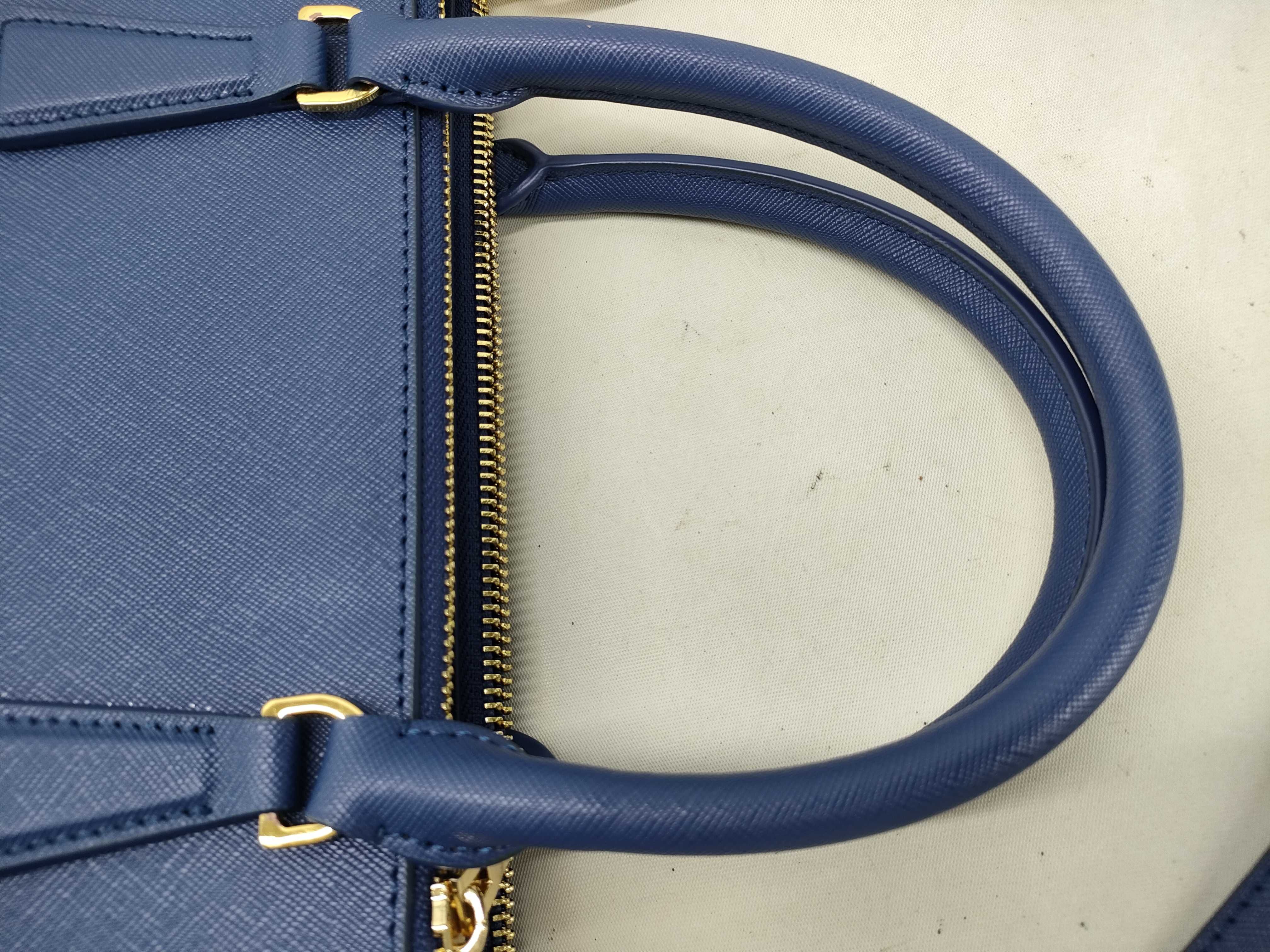 bag / Prada handbag — view 6
