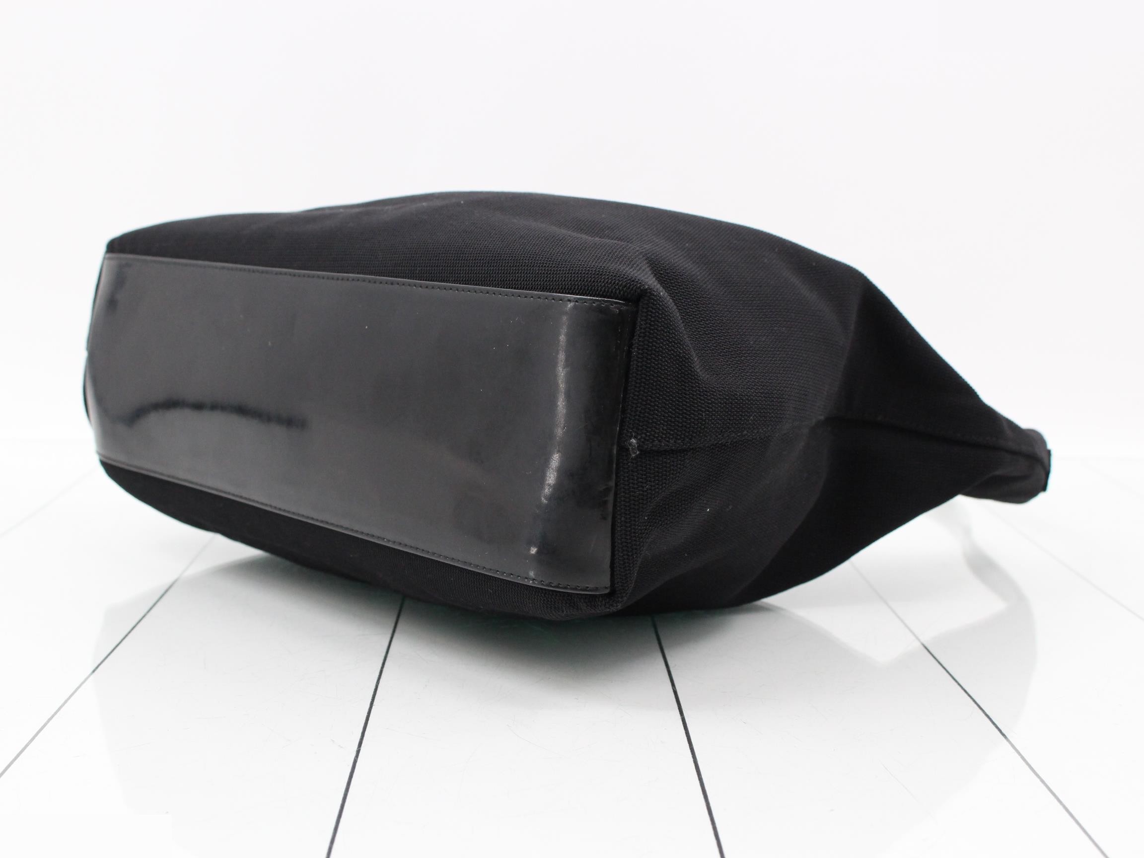 One-shoulder nylon bag — view 6