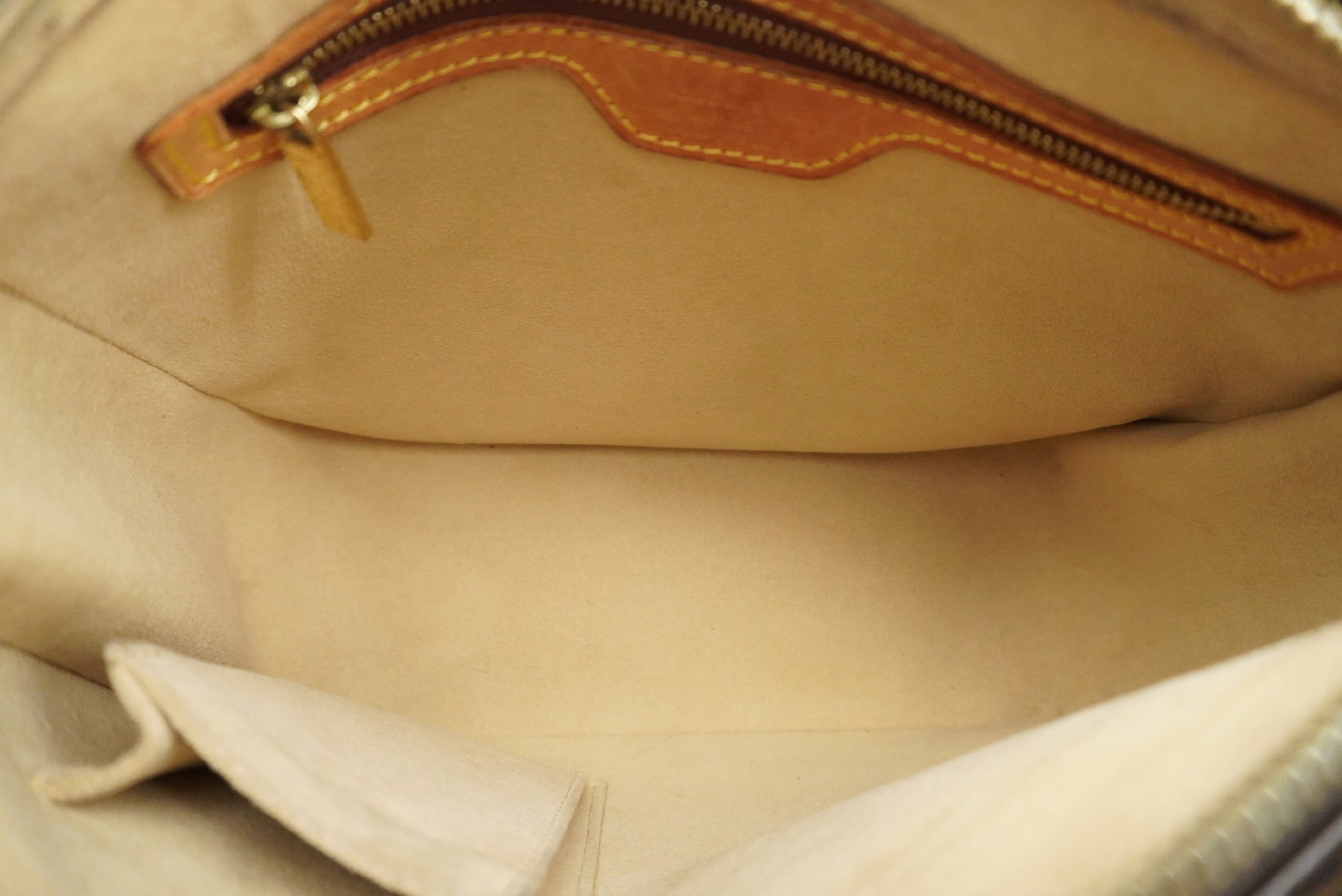 Monogram Looping MM M51146 Shoulder Bag — view 13