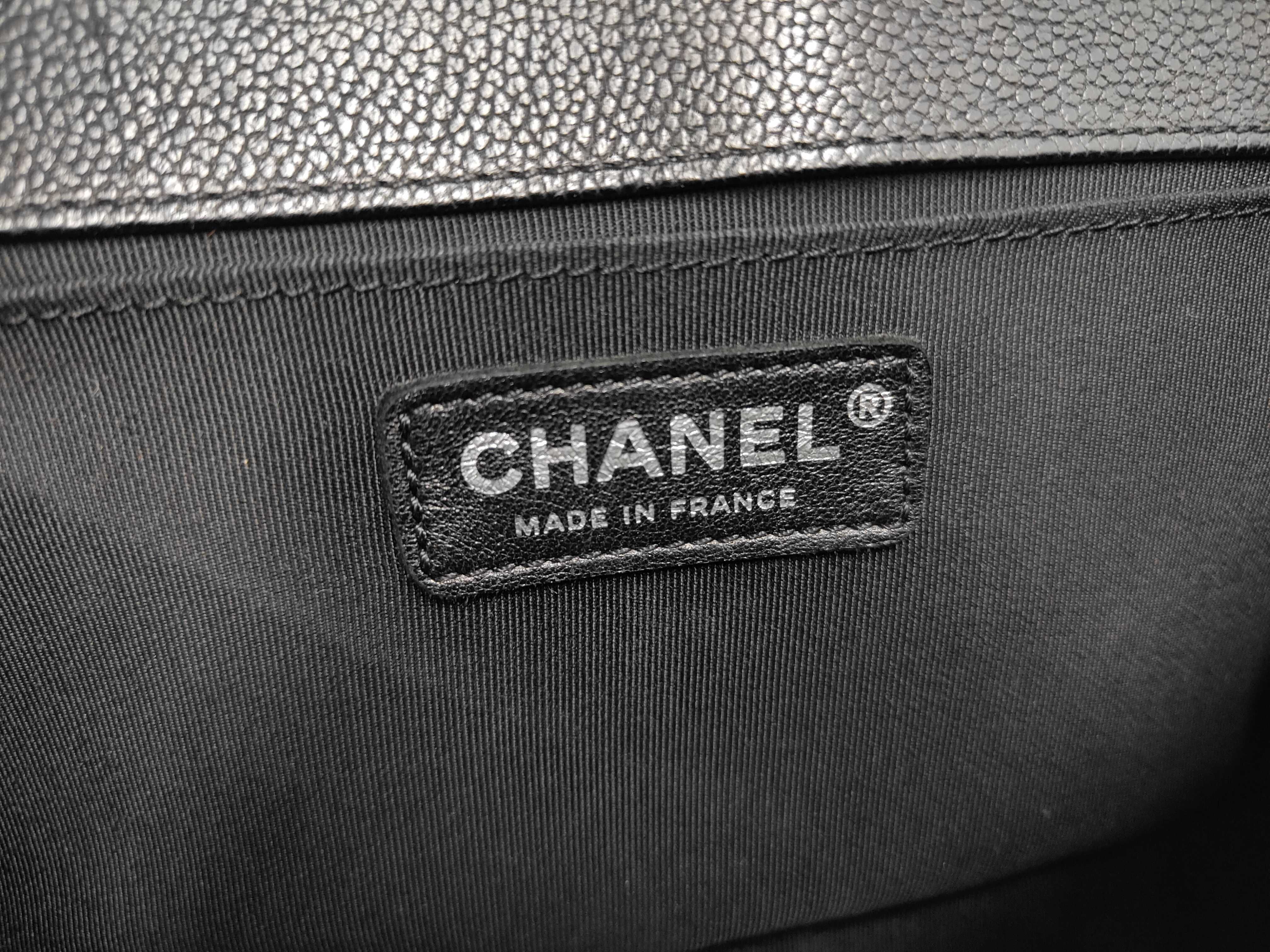 Boy Chanel 25, silver hardware, serial number 23, with card and seal, shoulder bag. — view 10