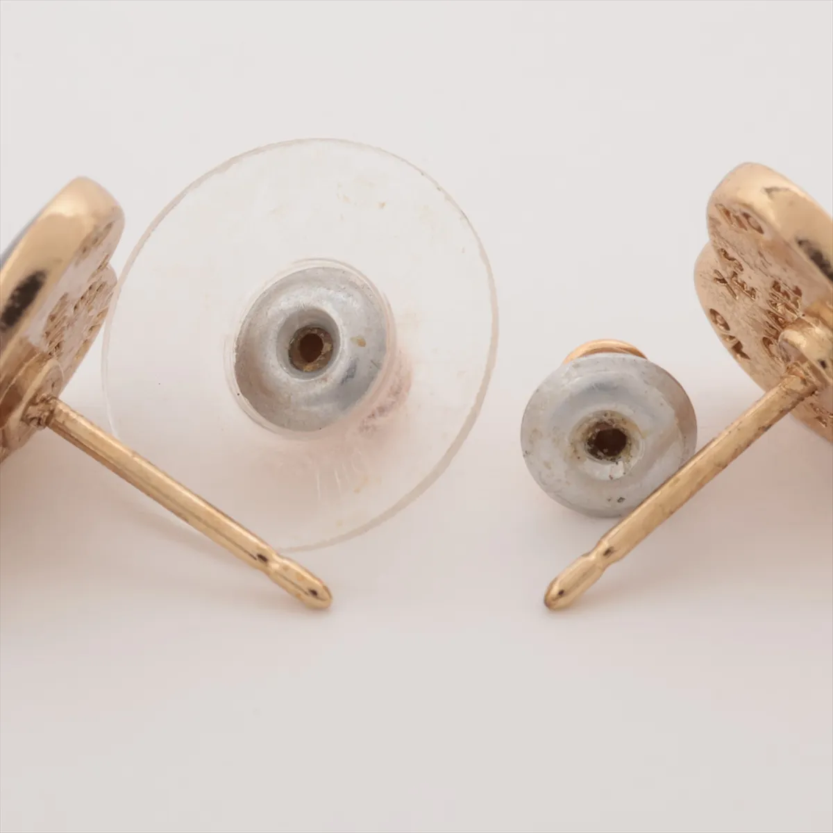 Coco Mark Heart 04A Earrings (Pair) GP x Faux Pearl Black x Gold — view 4