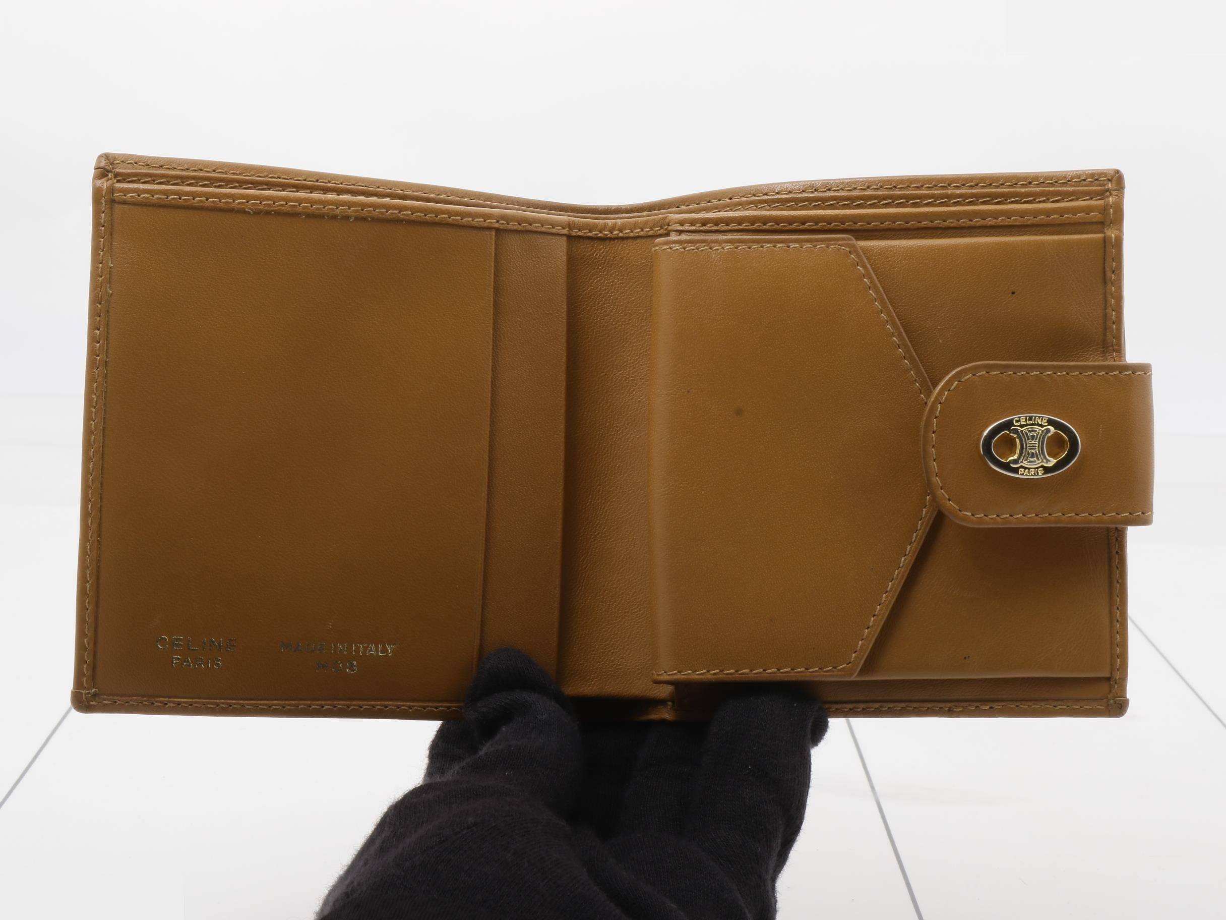 Other lines: Bags and Wallets — view 4