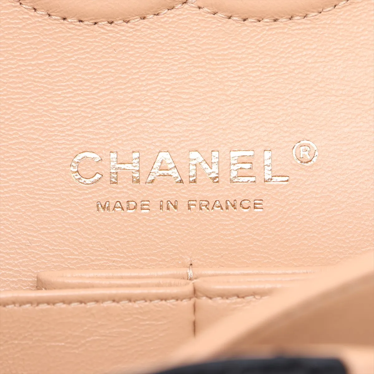 [Individually packaged] Chanel Matelassé 25 Lambskin Double Flap Double Chain Bag, Beige x Black, Gold Hardware, U40JE4C8, Random Plate, A01112 — view 11