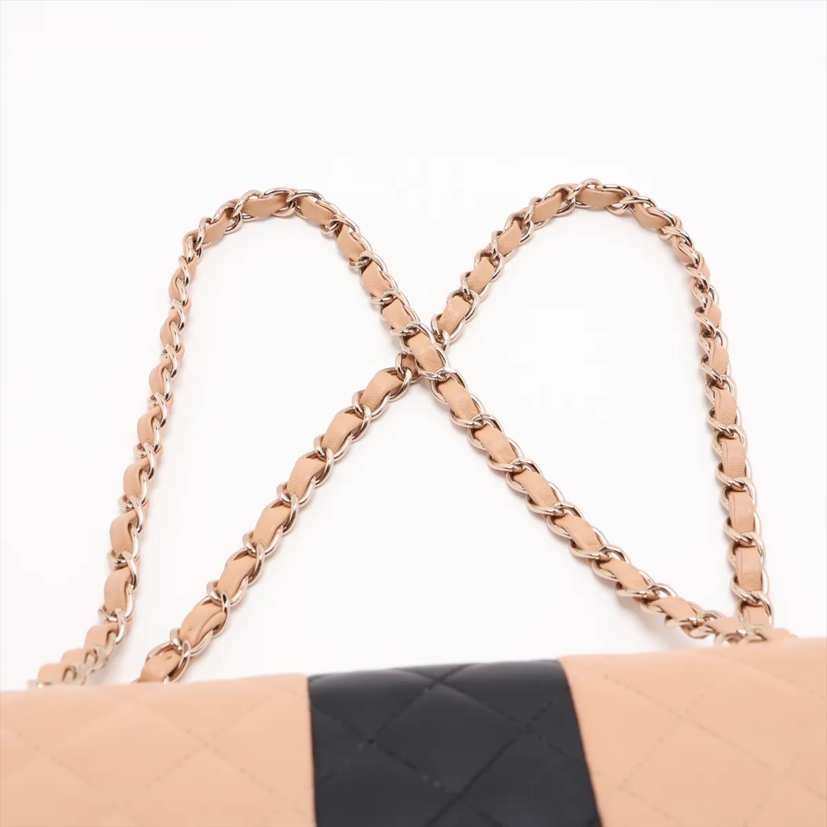 [Individually packaged] Chanel Matelassé 25 Lambskin Double Flap Double Chain Bag, Beige x Black, Gold Hardware, U40JE4C8, Random Plate, A01112 — view 6
