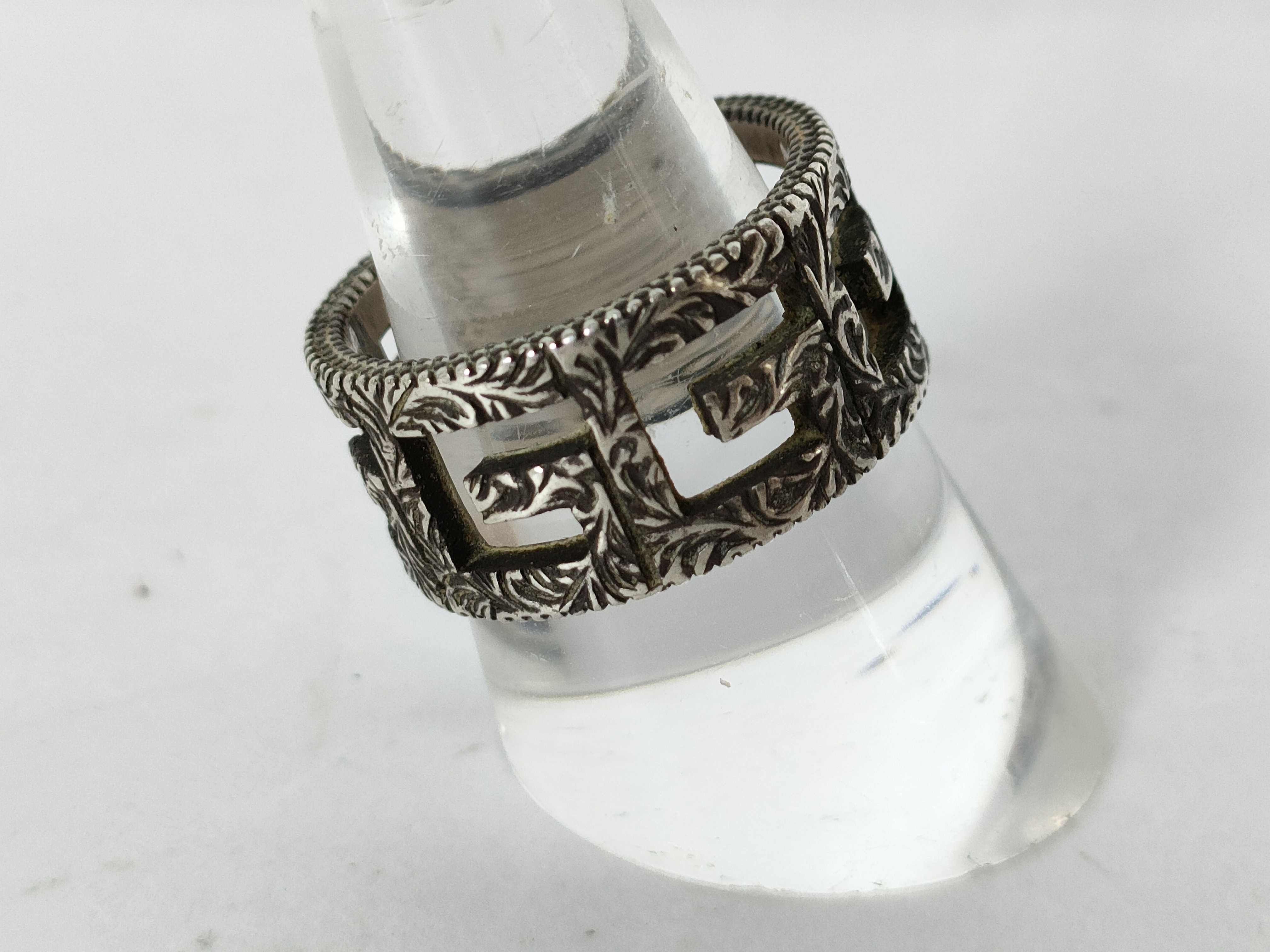 GG Ring, Silver, GG Logo, Arabesque Design, Size 19 — view 3