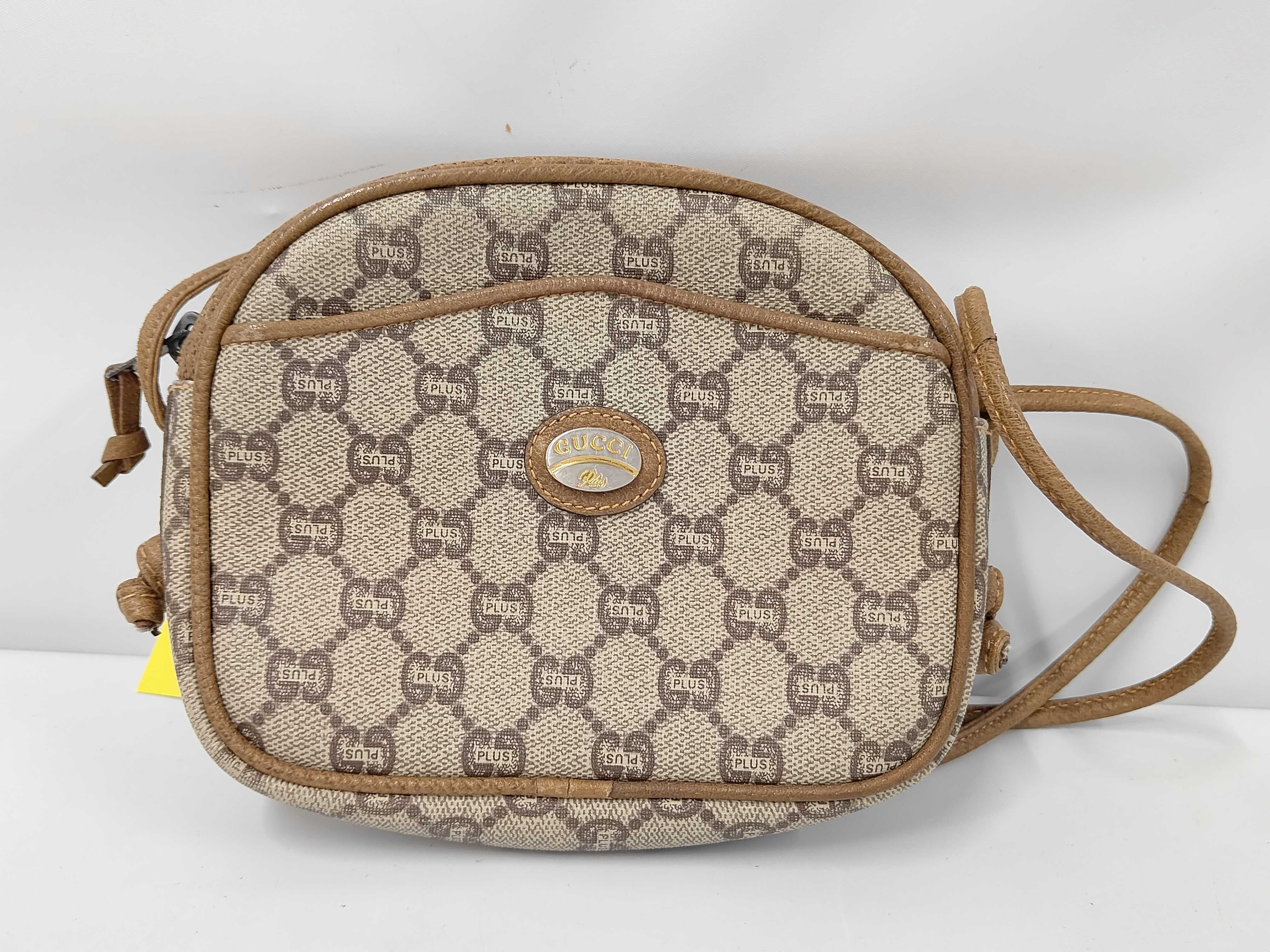 GG Supreme Plus Shoulder Bag