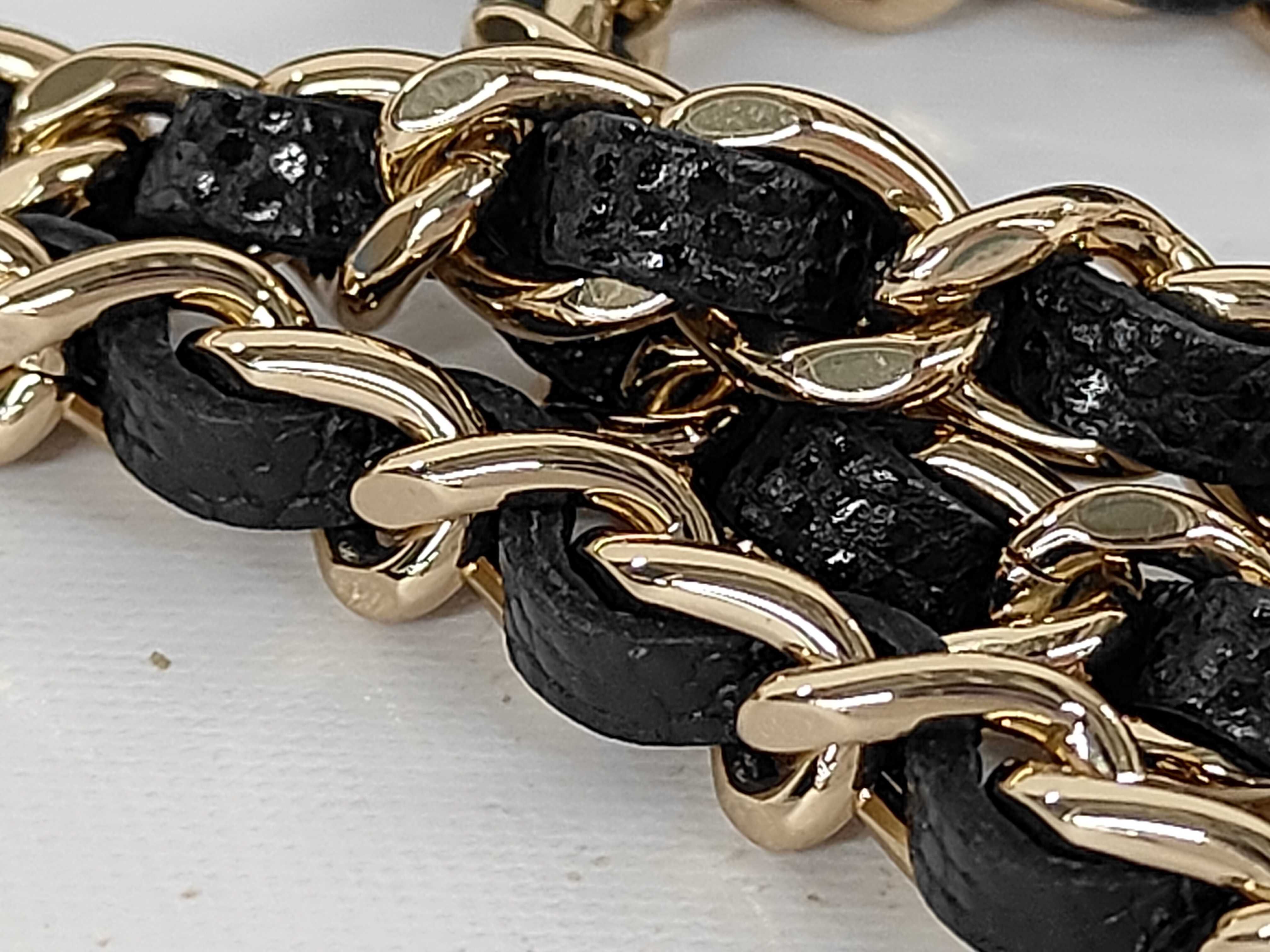 Matelassé Chain Wallet, Series 29, Caviar Leather, Black, Gold Hardware, Shoulder Bag — view 4