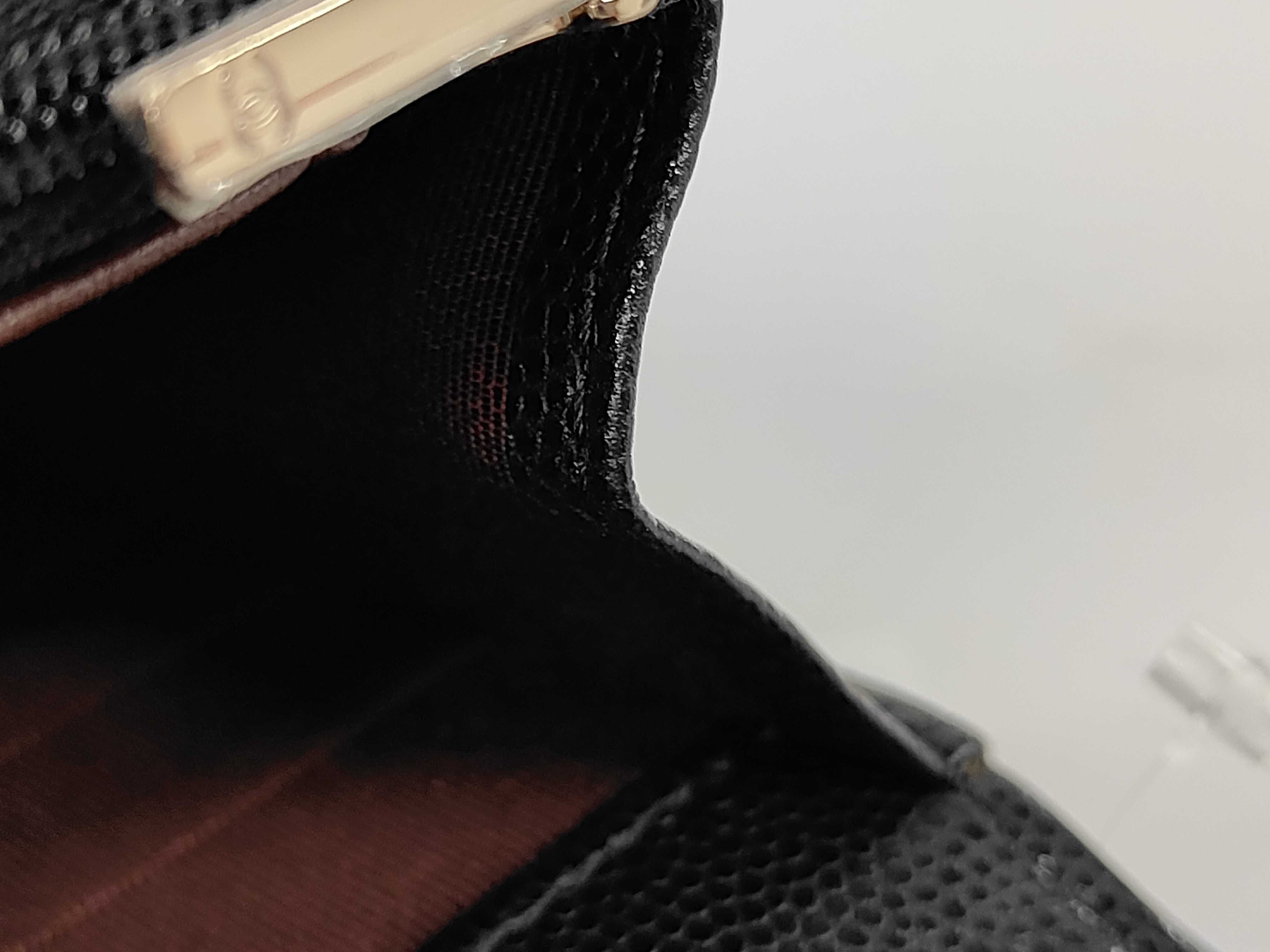 Matelassé Chain Wallet, Series 29, Caviar Leather, Black, Gold Hardware, Shoulder Bag — view 9