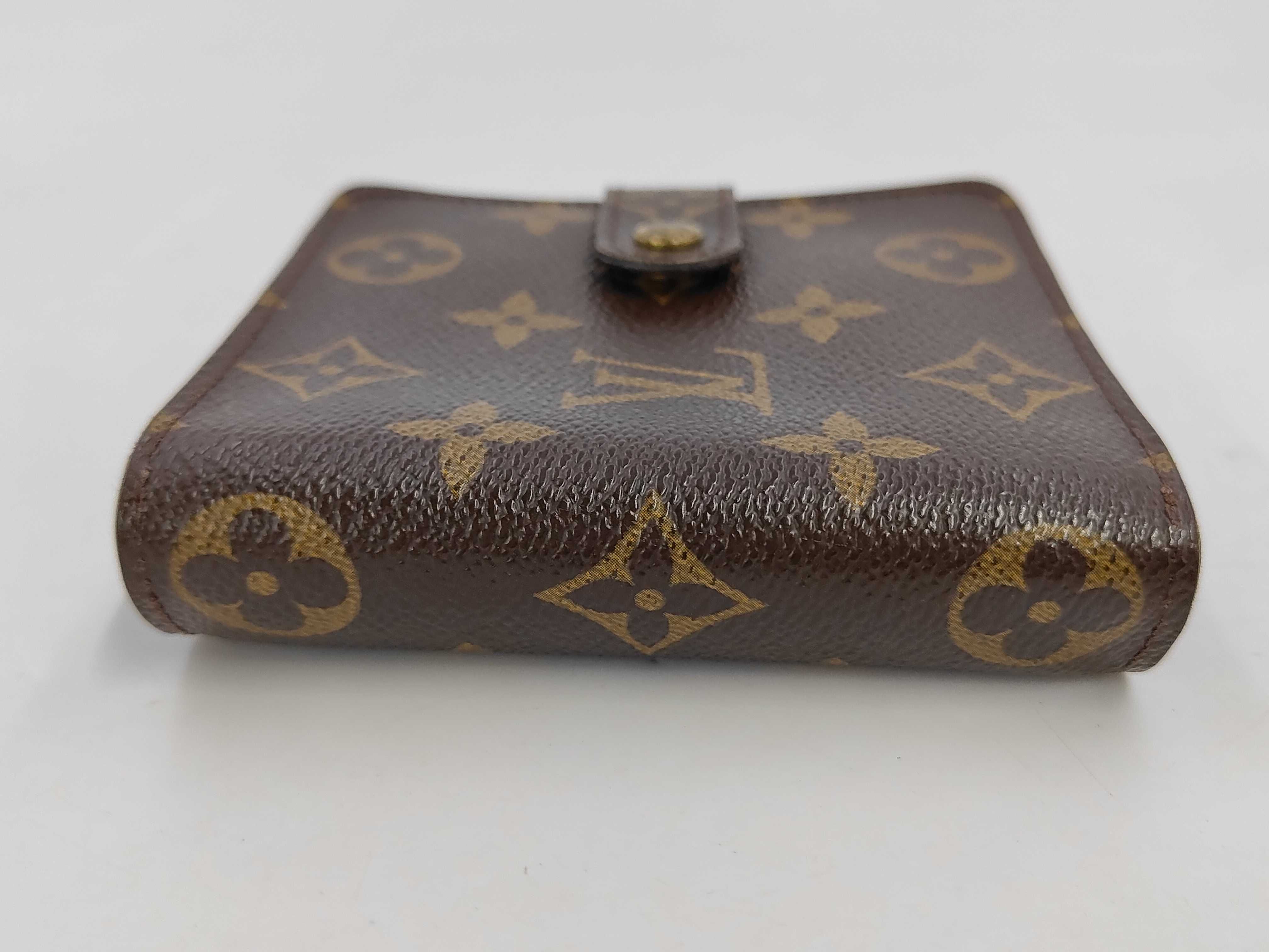 Monogram Louis Vuitton U-shaped zipper wallet Monogram wallet — view 6