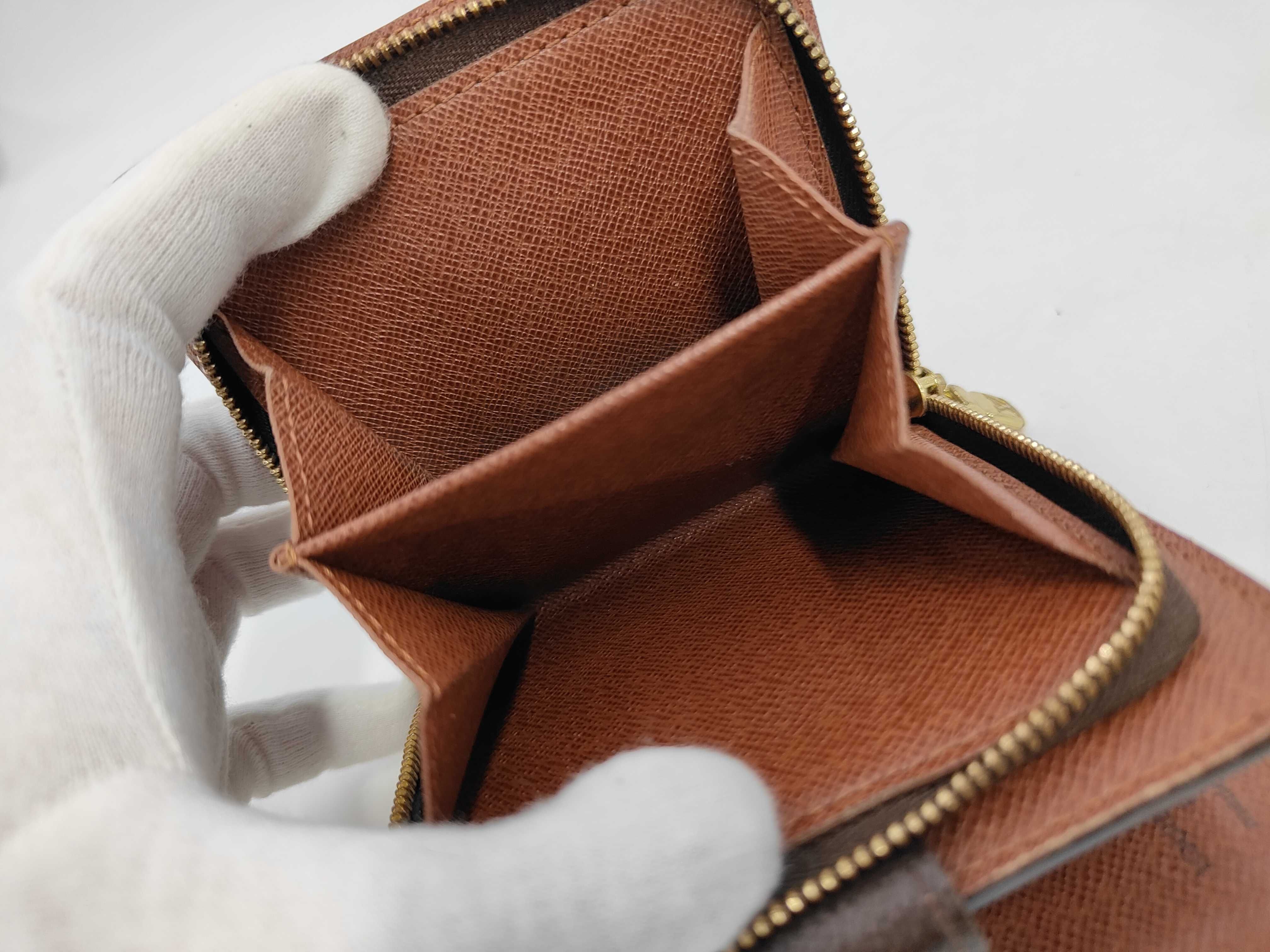 Monogram Louis Vuitton U-shaped zipper wallet Monogram wallet — view 10