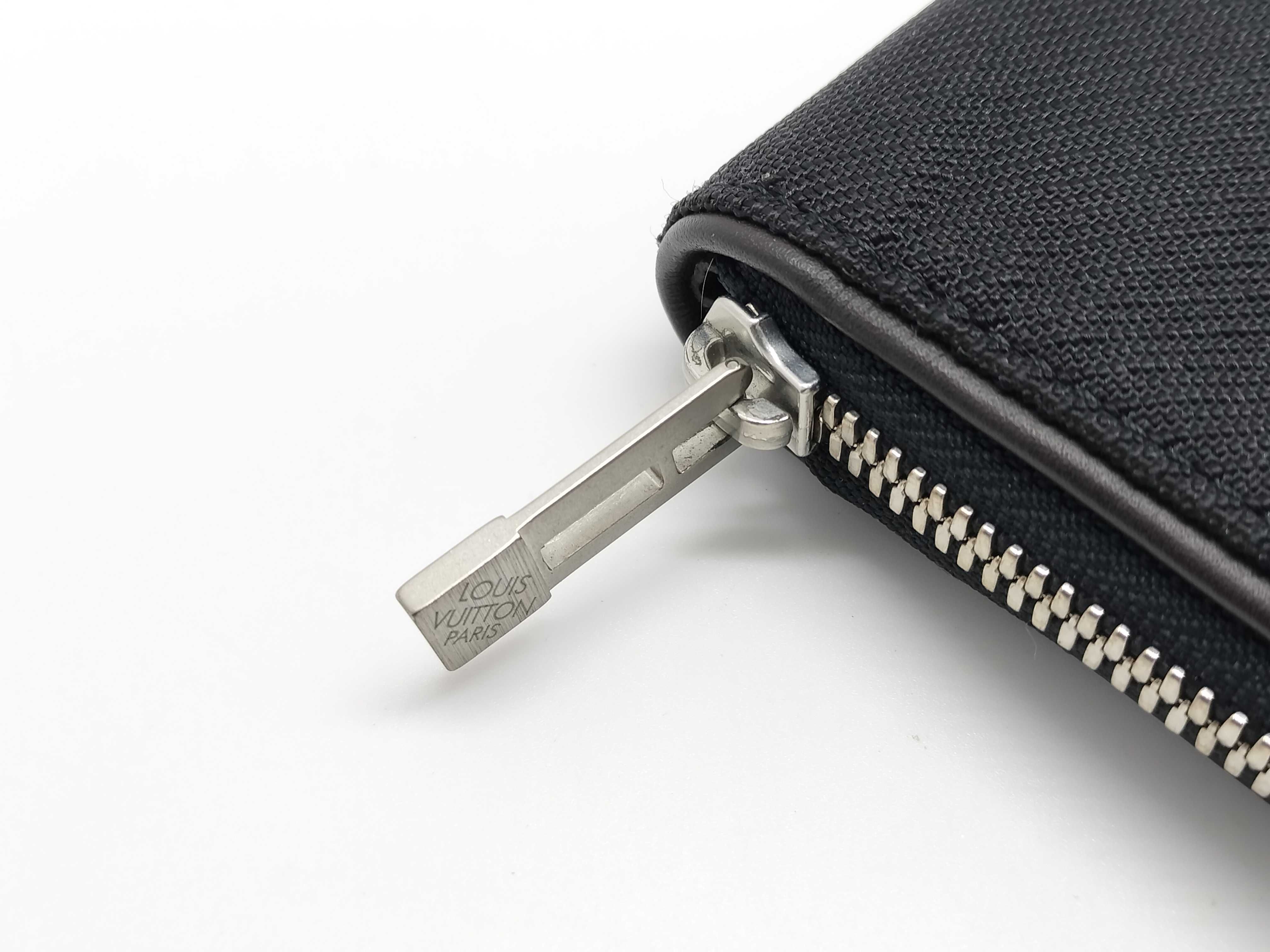 Damier Geant Zippy Wallet — view 8