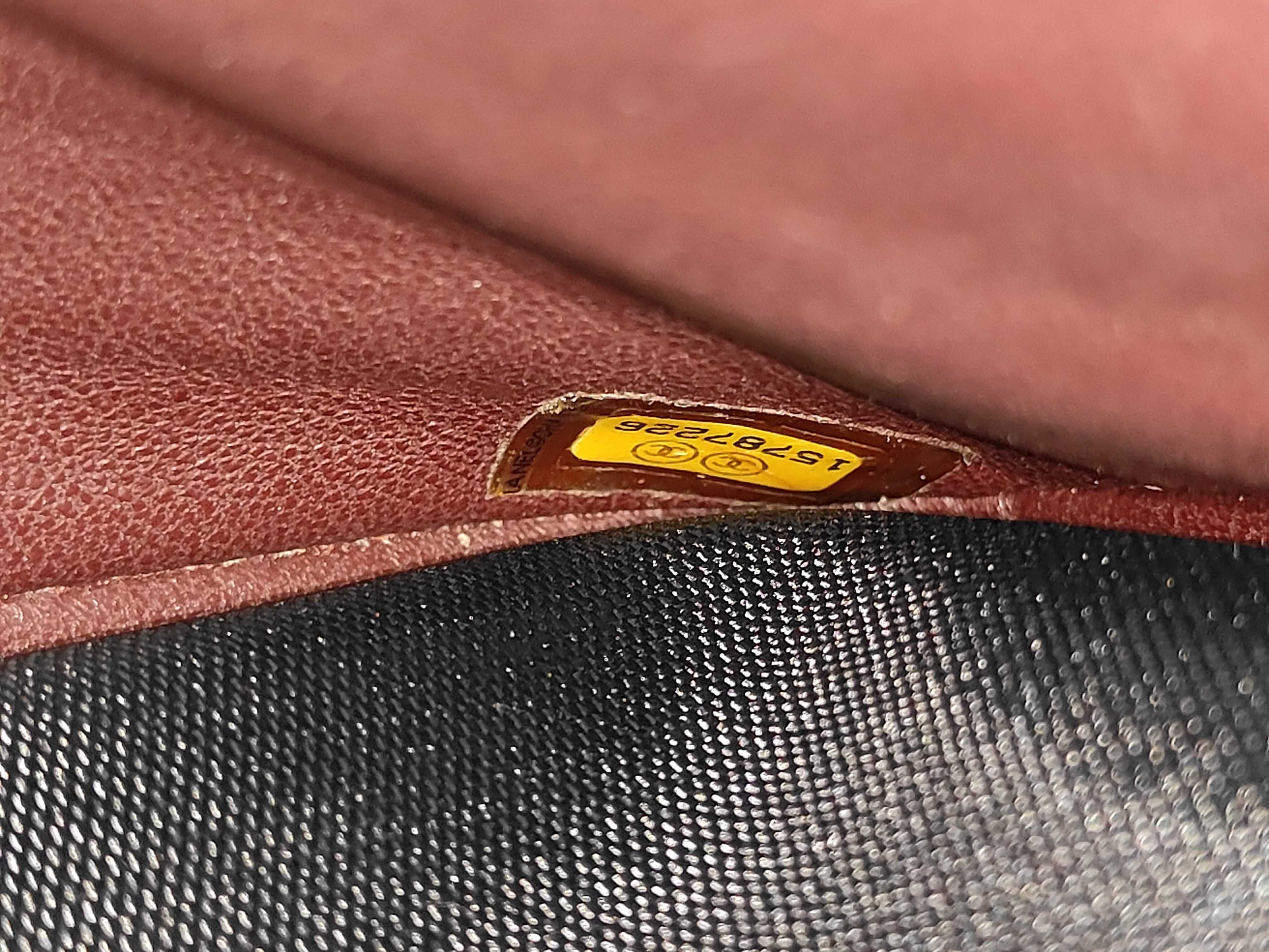 Matelassé 25 Caviar Skin Black Double Flap Gold Hardware Serial Number 15-series Shoulder Bag — view 10