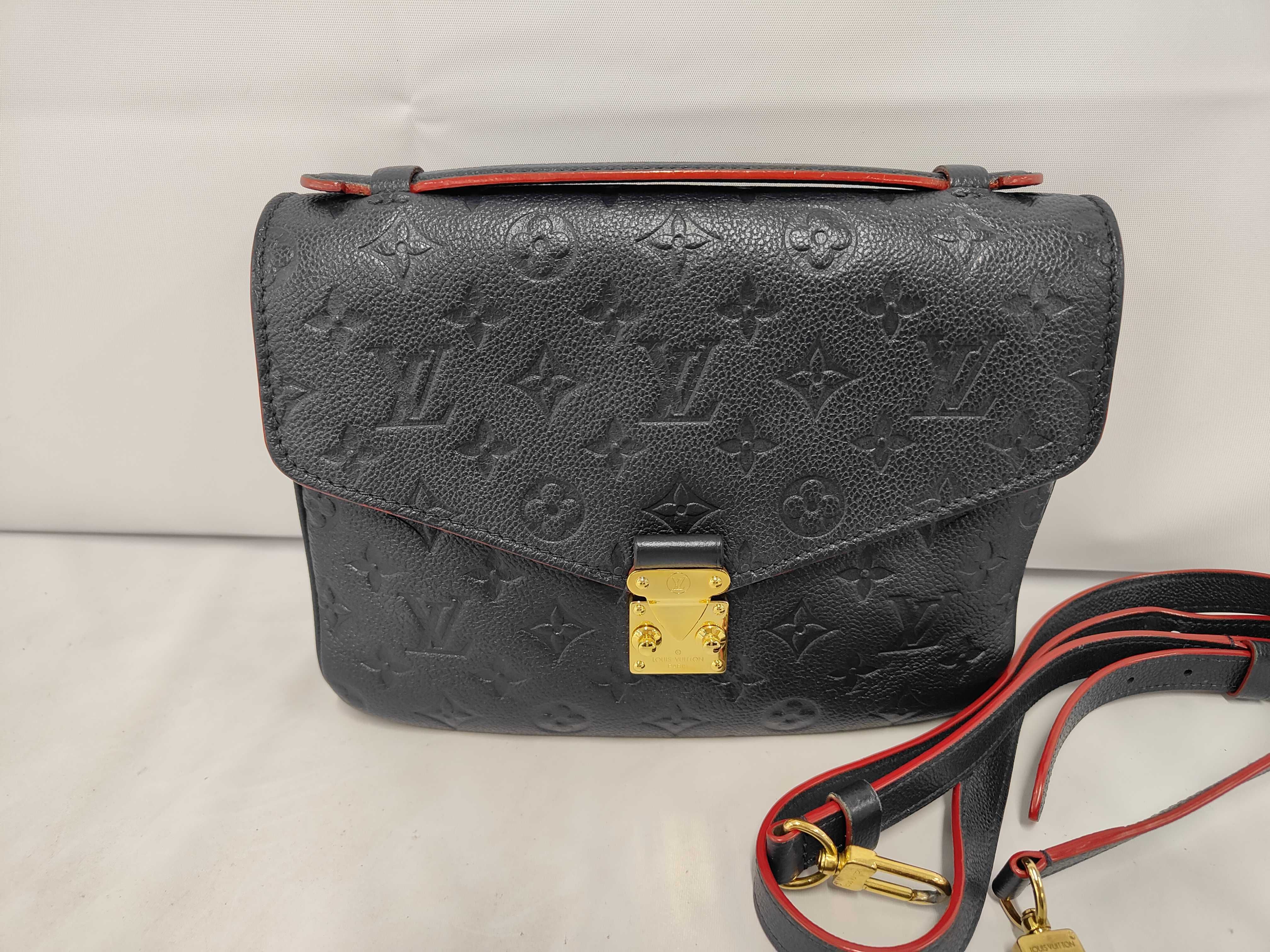 LV Louis Vuitton Messenger Shoulder Bag