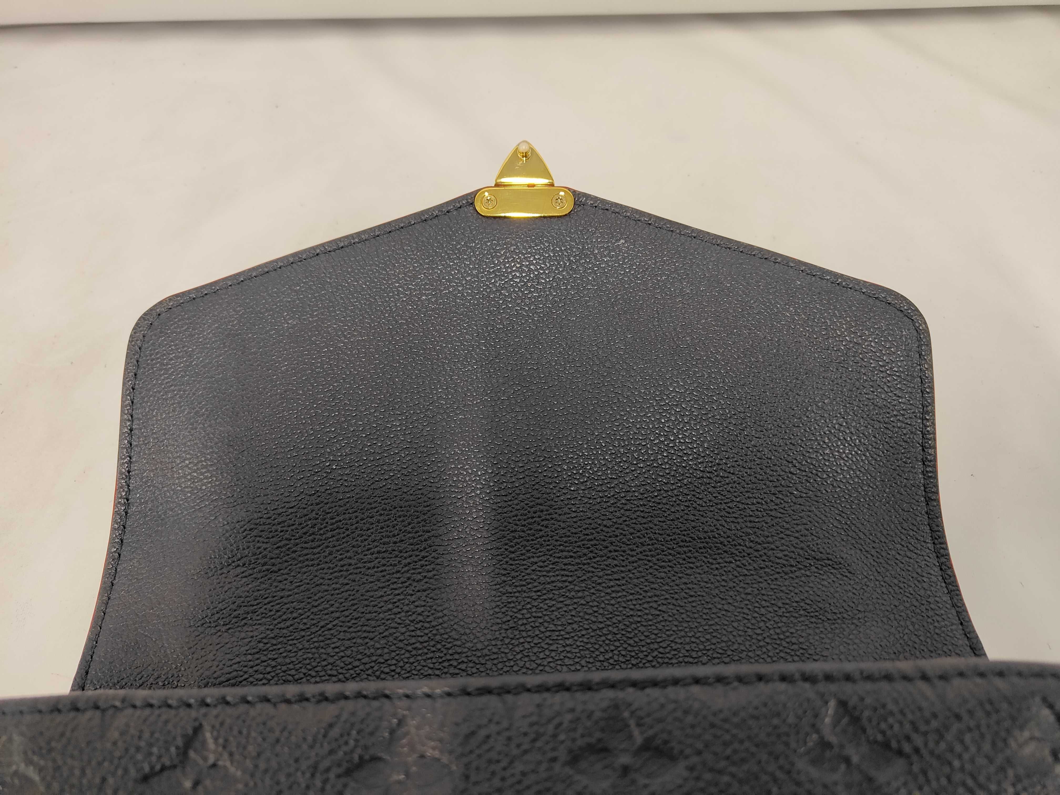 LV Louis Vuitton Messenger Shoulder Bag — view 12