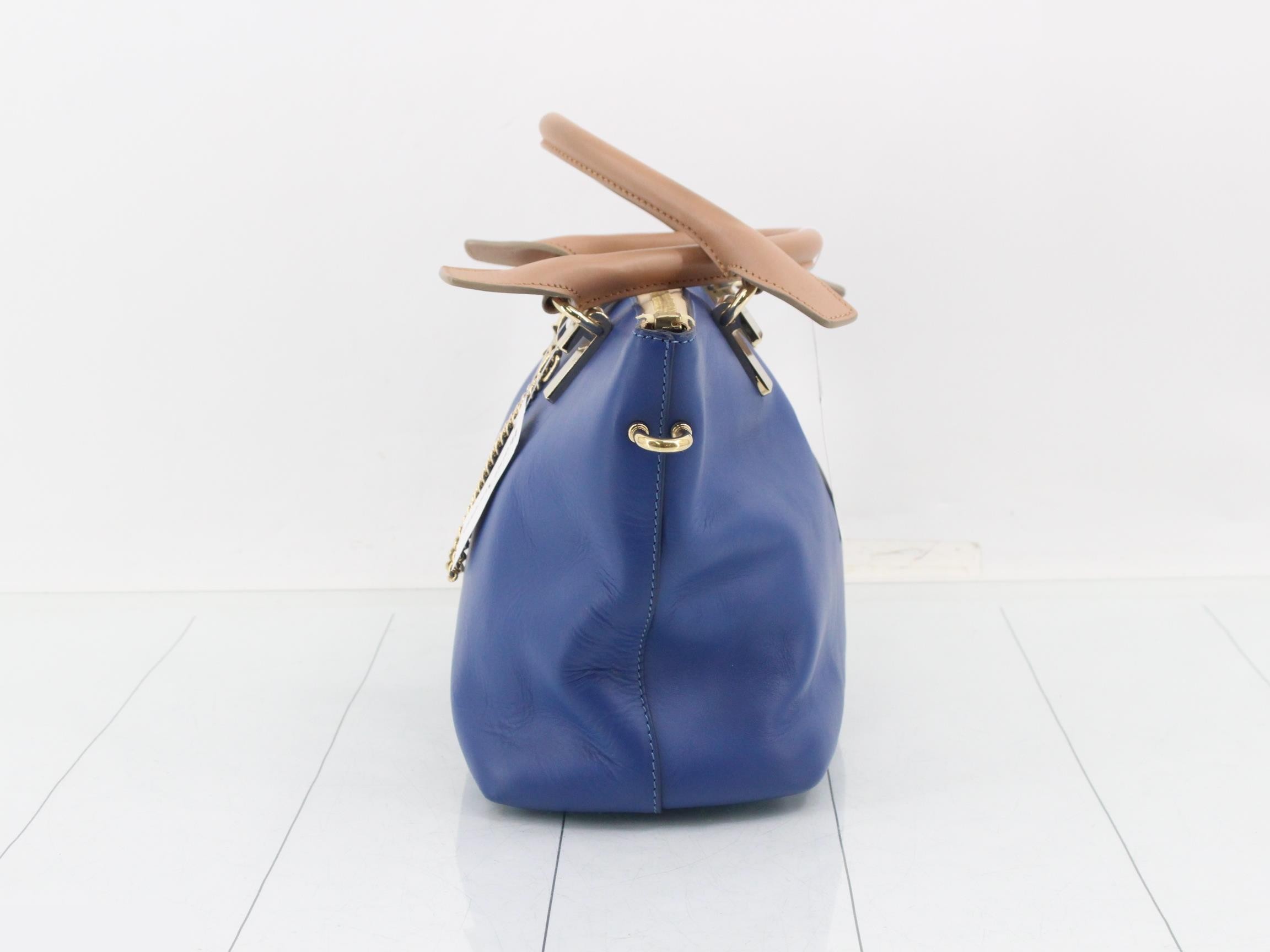 handbag — view 3