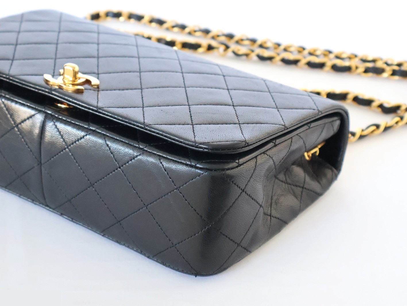 Full flap matelassé lambskin chain shoulder bag, black — view 4