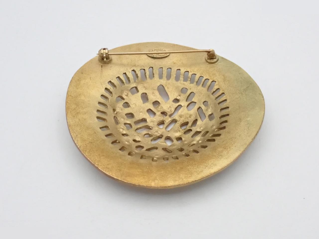 Vintage Straw Brooch 94P — view 2