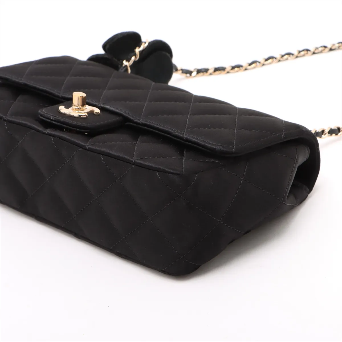 Matelasse Satin Chain Shoulder Bag Camellia Black Gold Hardware 21588364 21s — view 3