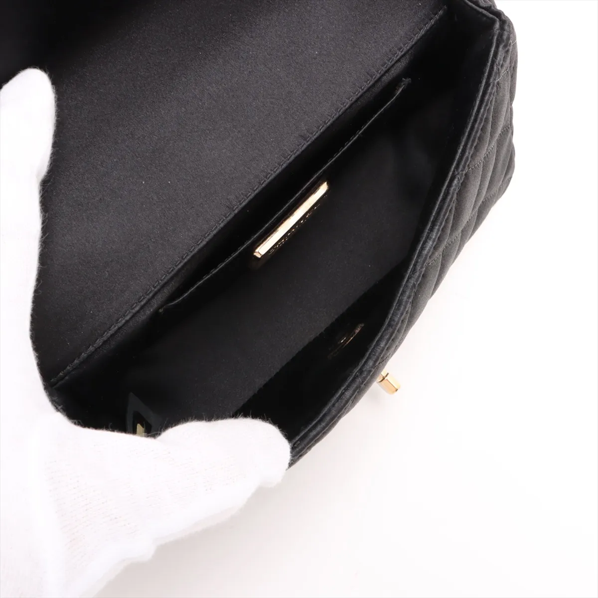 Matelasse Satin Chain Shoulder Bag Camellia Black Gold Hardware 21588364 21s — view 6