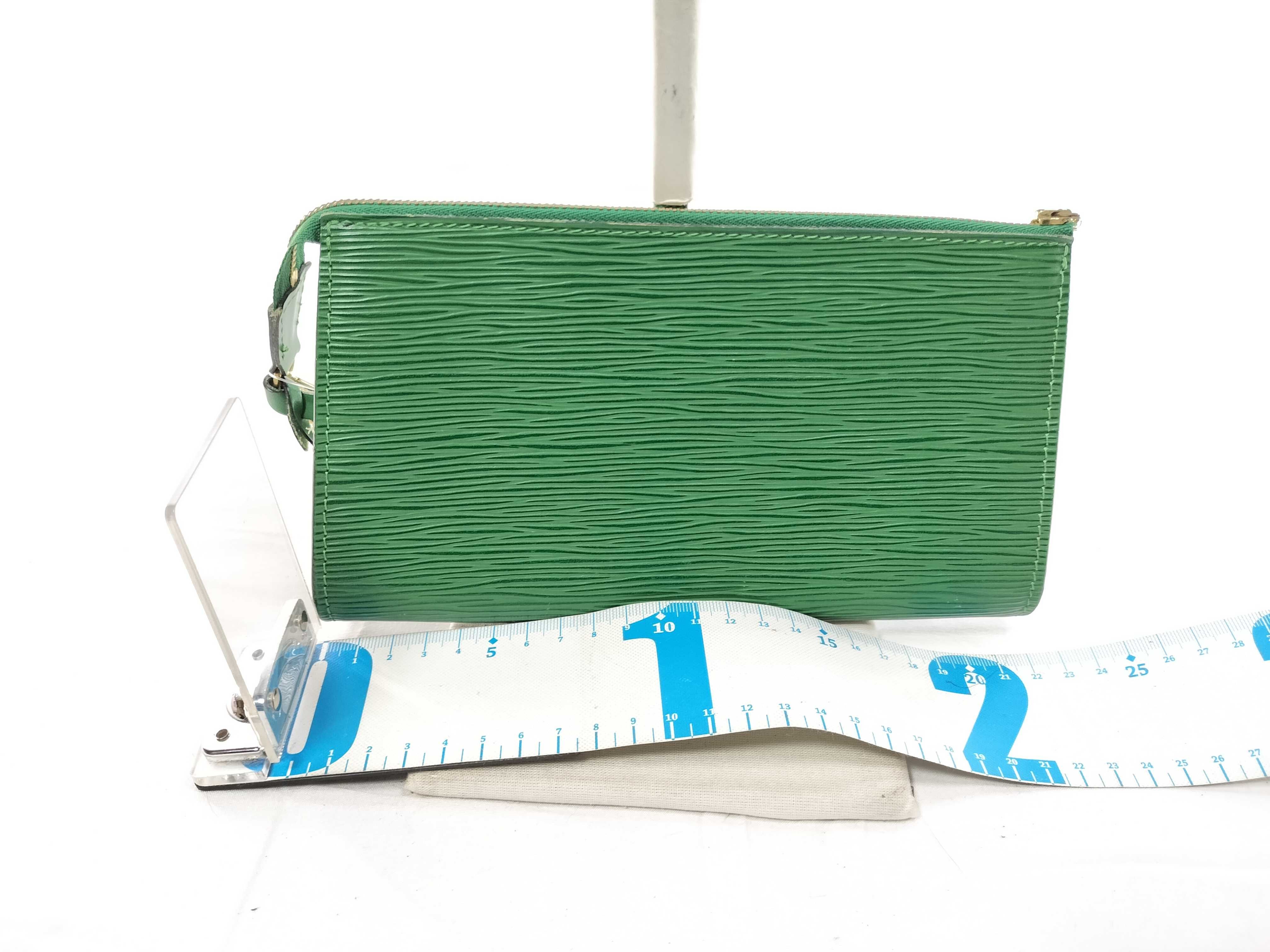 Epi M52944 Pochette Accessoires Borneo Green Pouch — view 2