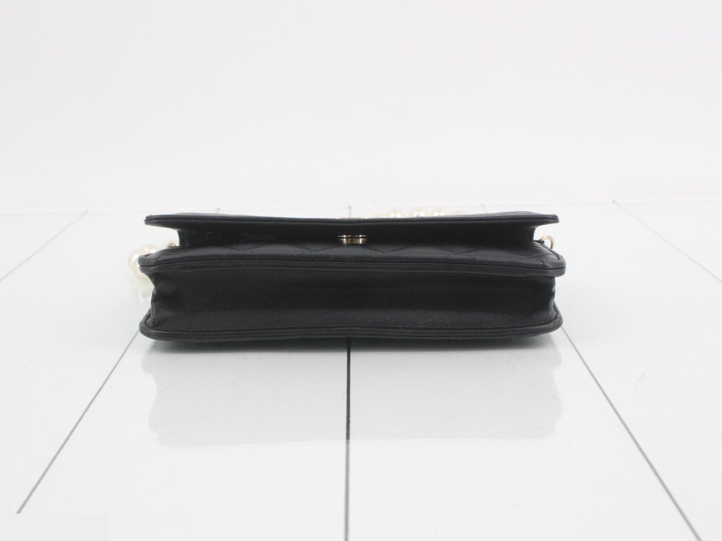 Matelassé Pearl Chain Wallet, Lambskin, Black — view 3