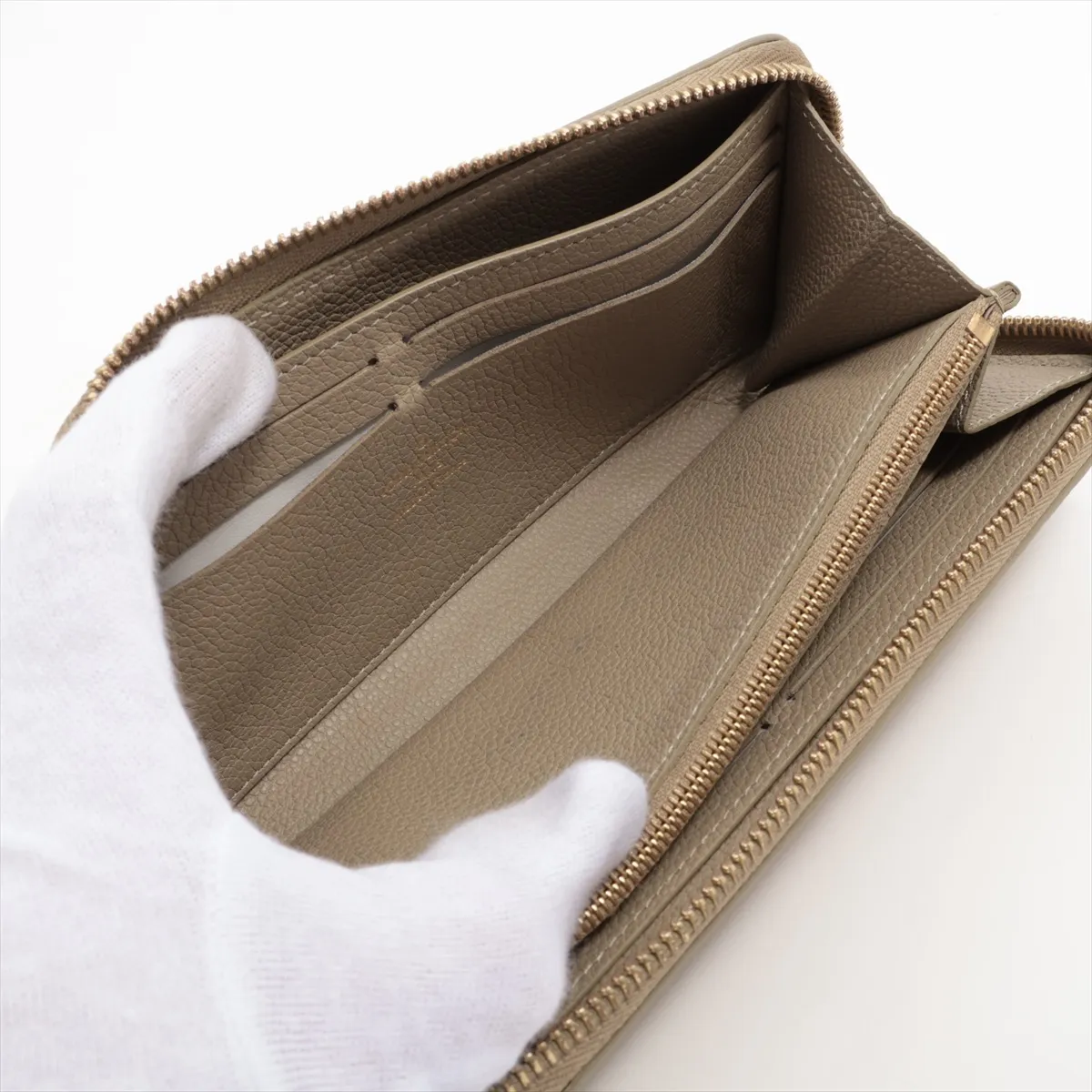 Bicolor Monogram Empreinte Portefeuille Clemence M82478 Khaki Round Zip Wallet (RFID detected) — view 5