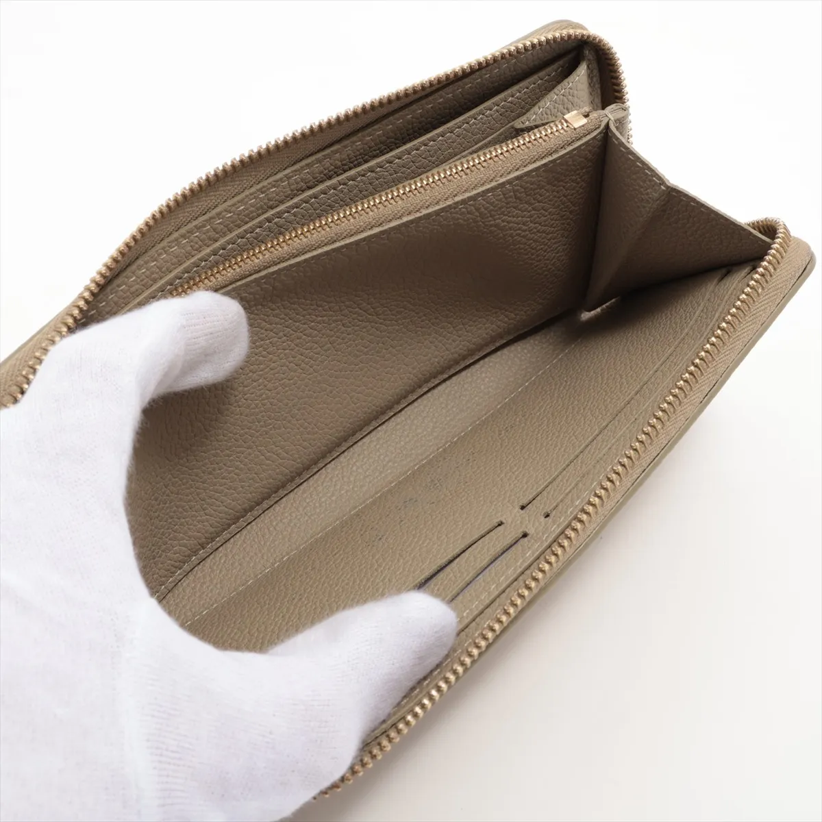 Bicolor Monogram Empreinte Portefeuille Clemence M82478 Khaki Round Zip Wallet (RFID detected) — view 6