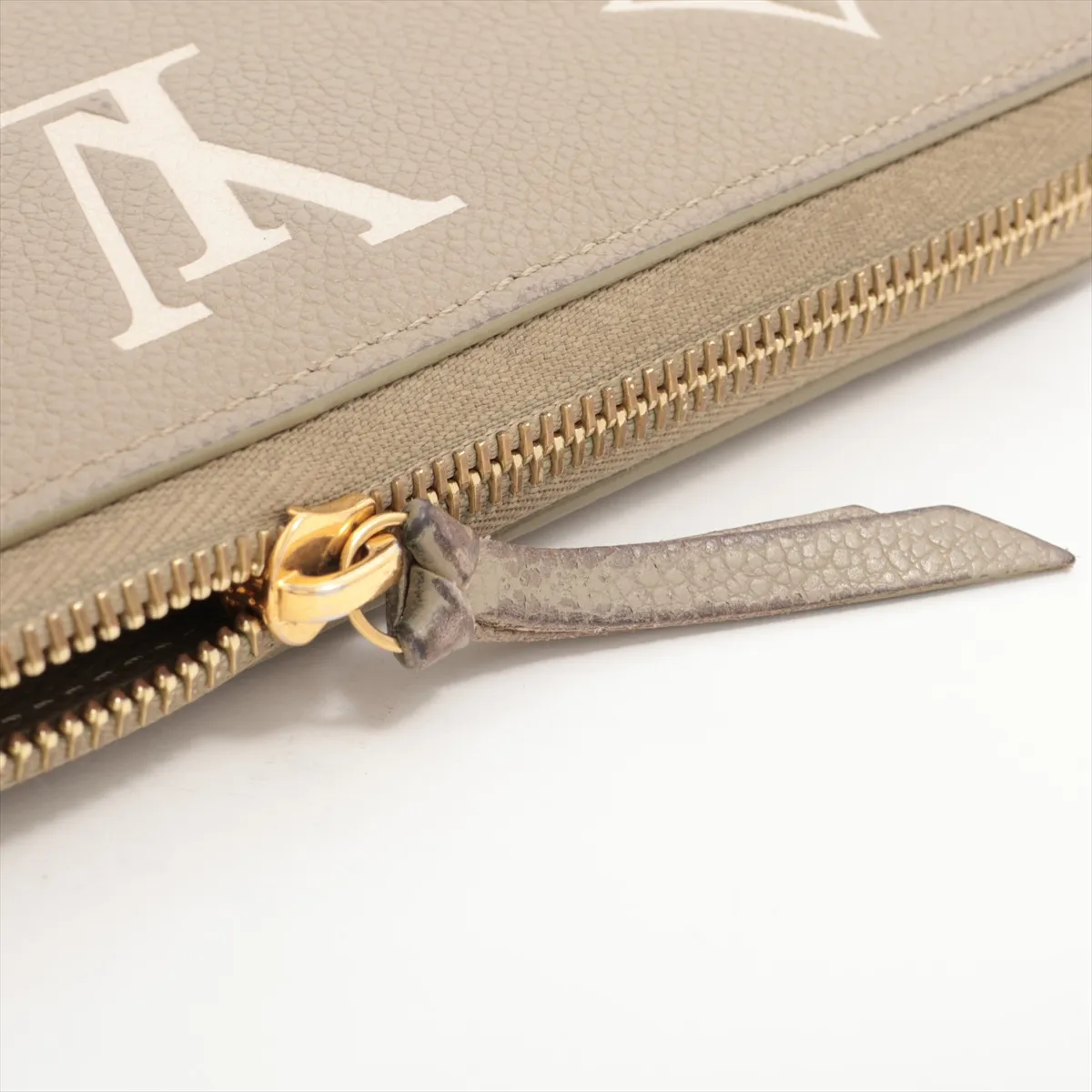 Bicolor Monogram Empreinte Portefeuille Clemence M82478 Khaki Round Zip Wallet (RFID detected) — view 10