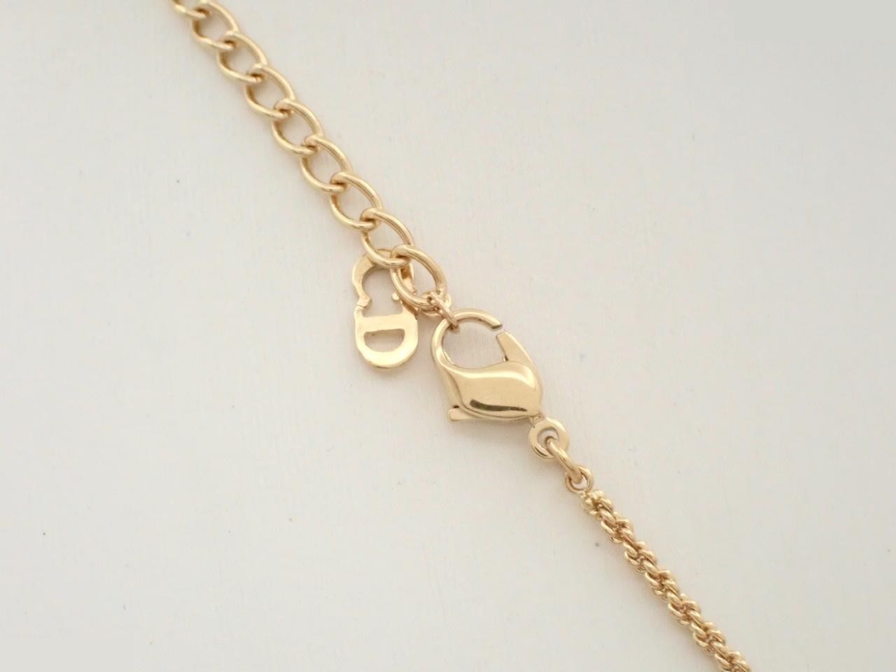 Other line: Precious metals, necklaces, pendants, neck circumference approximately 47cm. — view 2