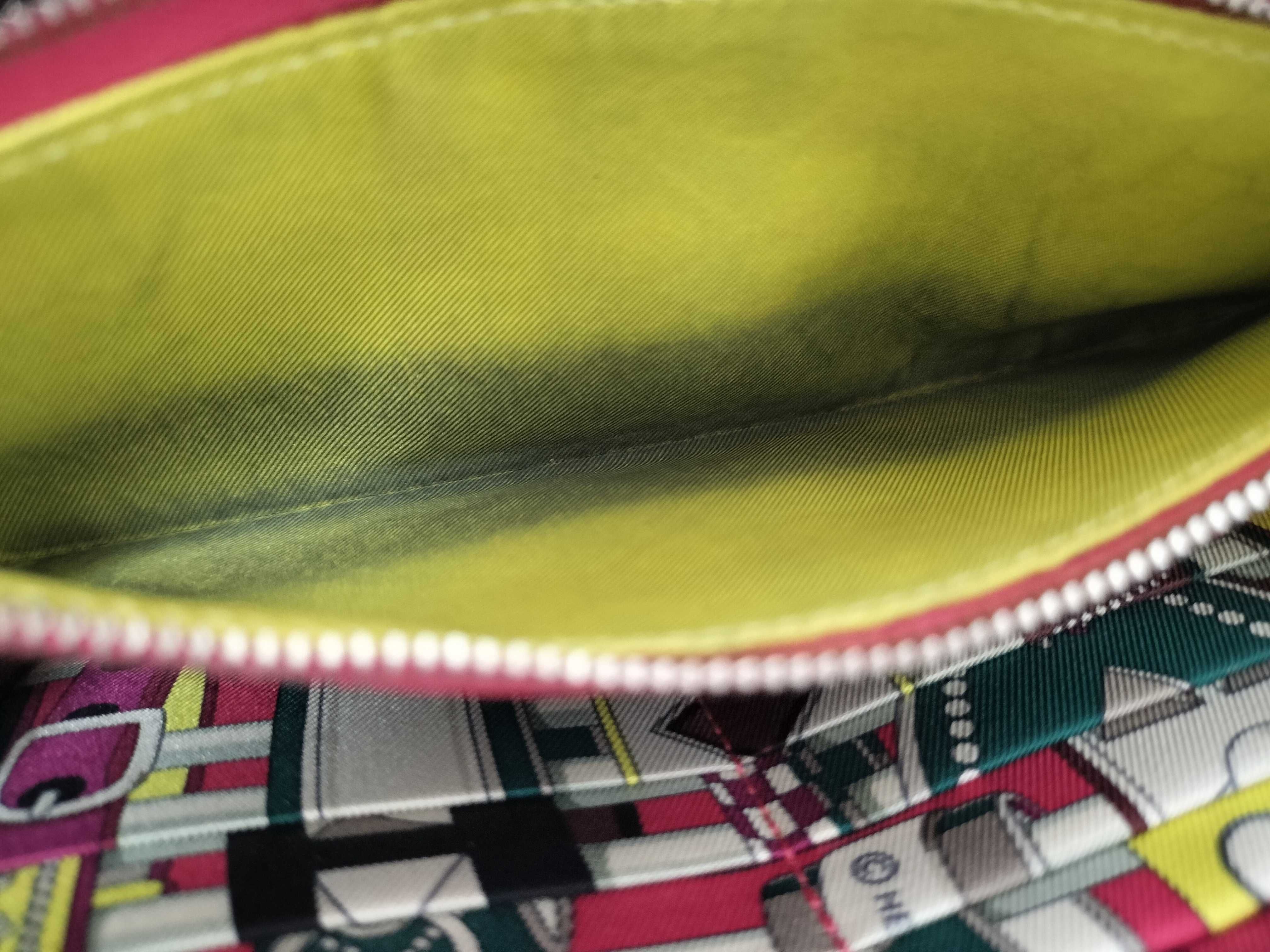 Azap Long Silk In Wallet, Veau Epsom Leather, Black, A Stamp — view 10