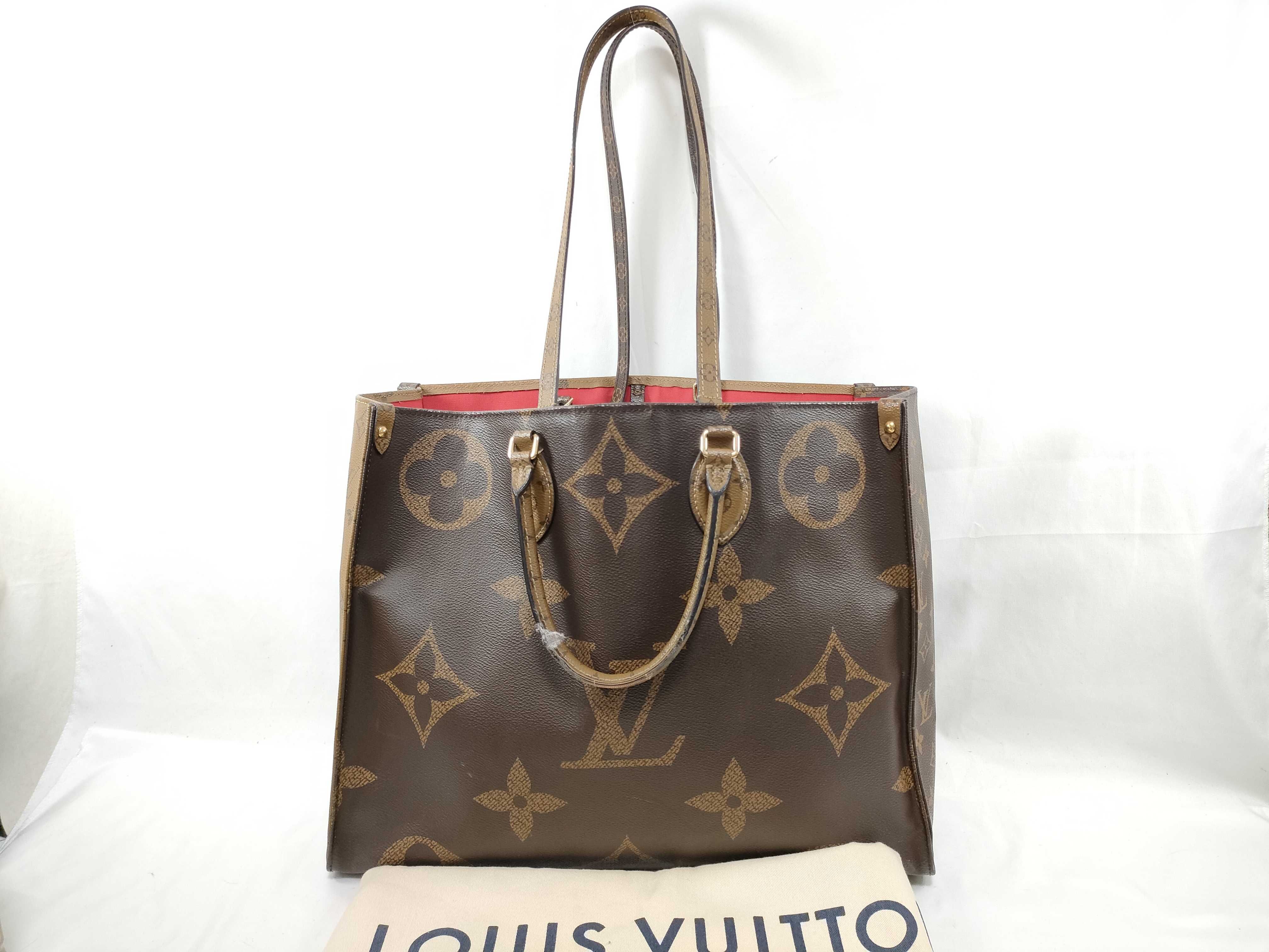 Monogram Giant OnTheGo GM M44576 Brown RFID-enabled tote bag