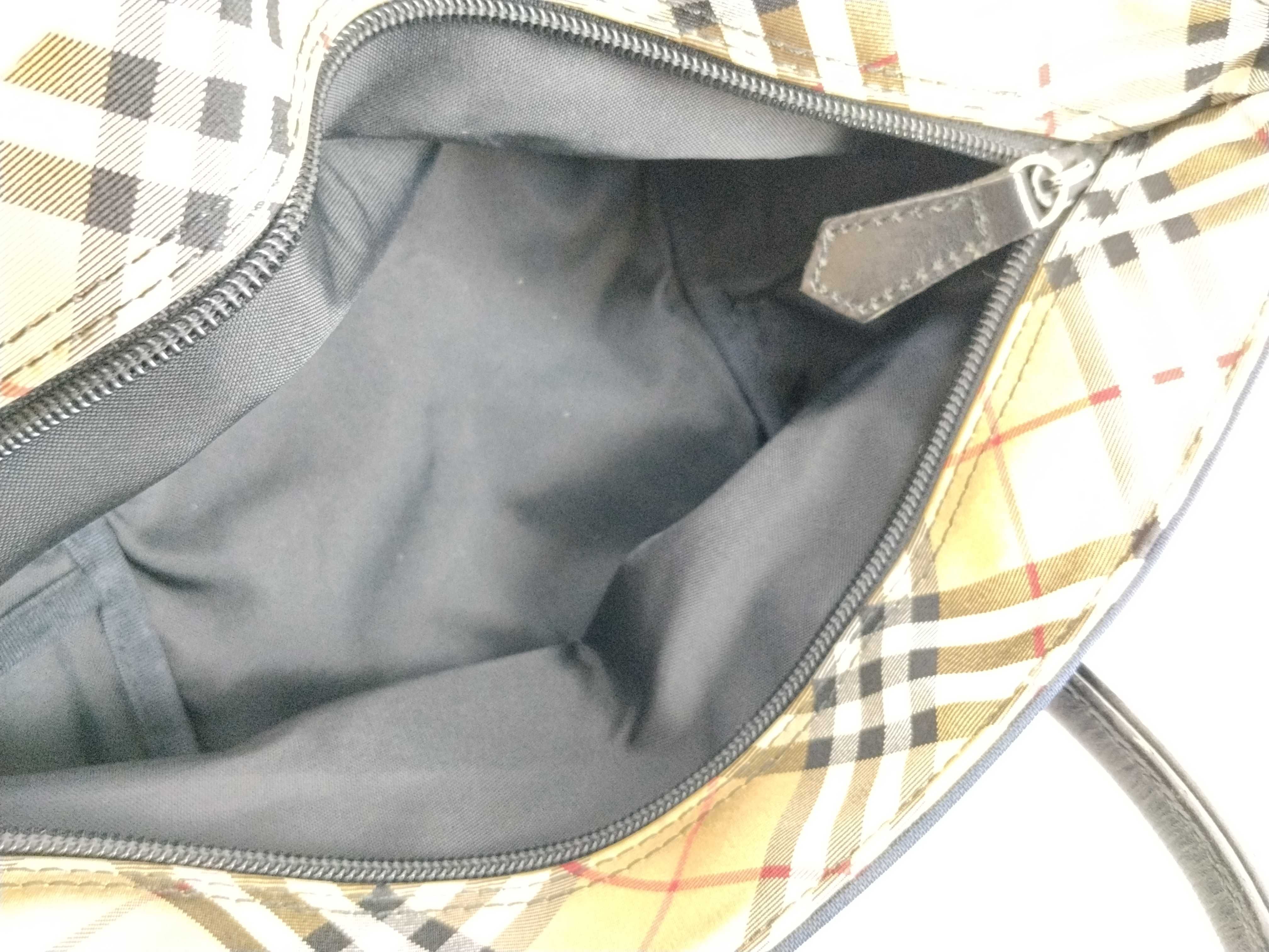 Burberrys / Handbag / Nylon Handbag — view 12